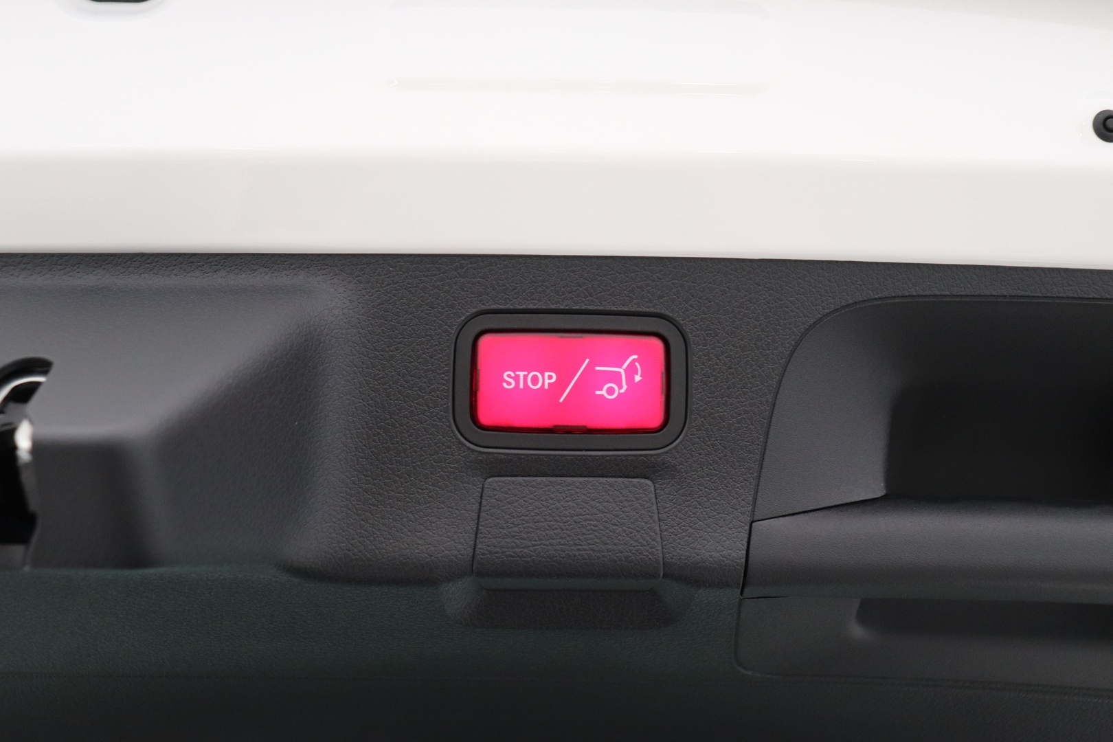 MERCEDES-BENZ CLA 2025