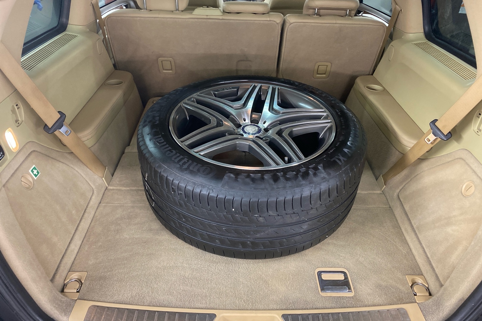 MERCEDES-BENZ GL 2011