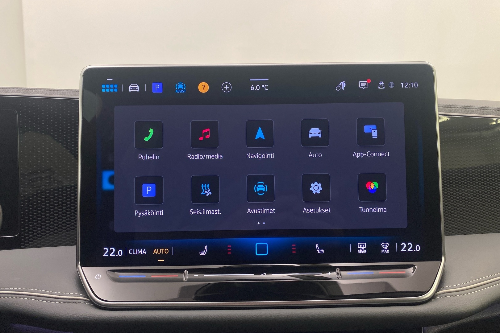 VOLKSWAGEN Passat 2024