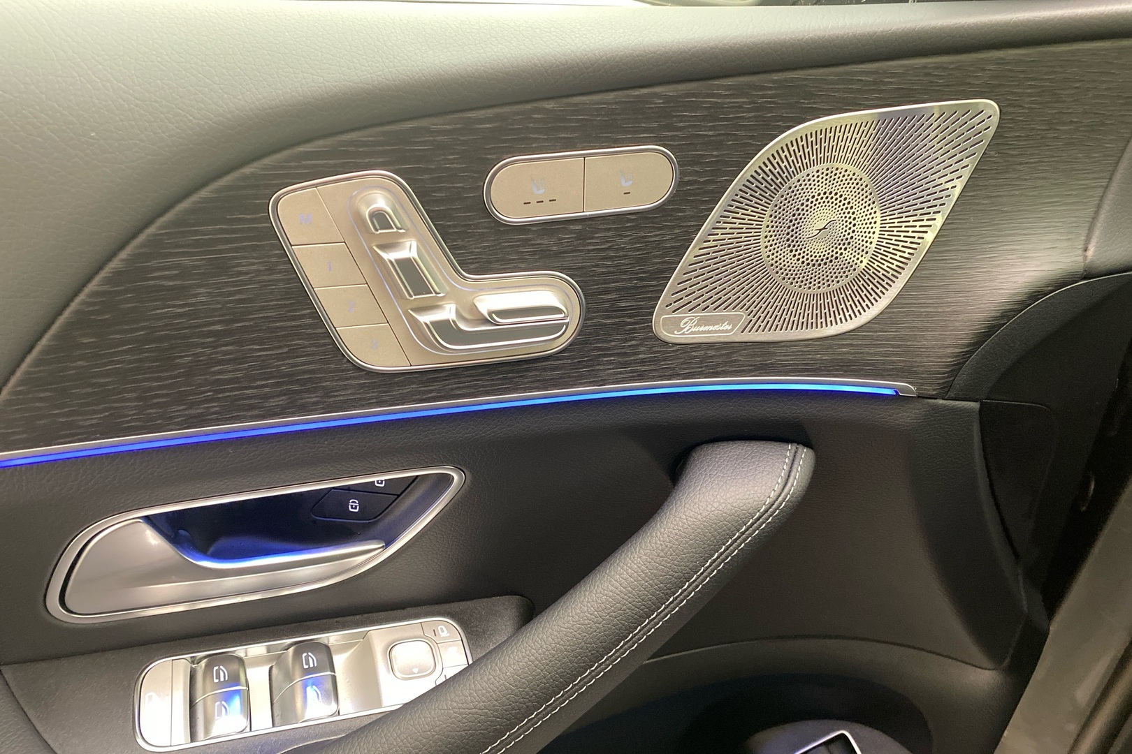 MERCEDES-BENZ GLE 2025