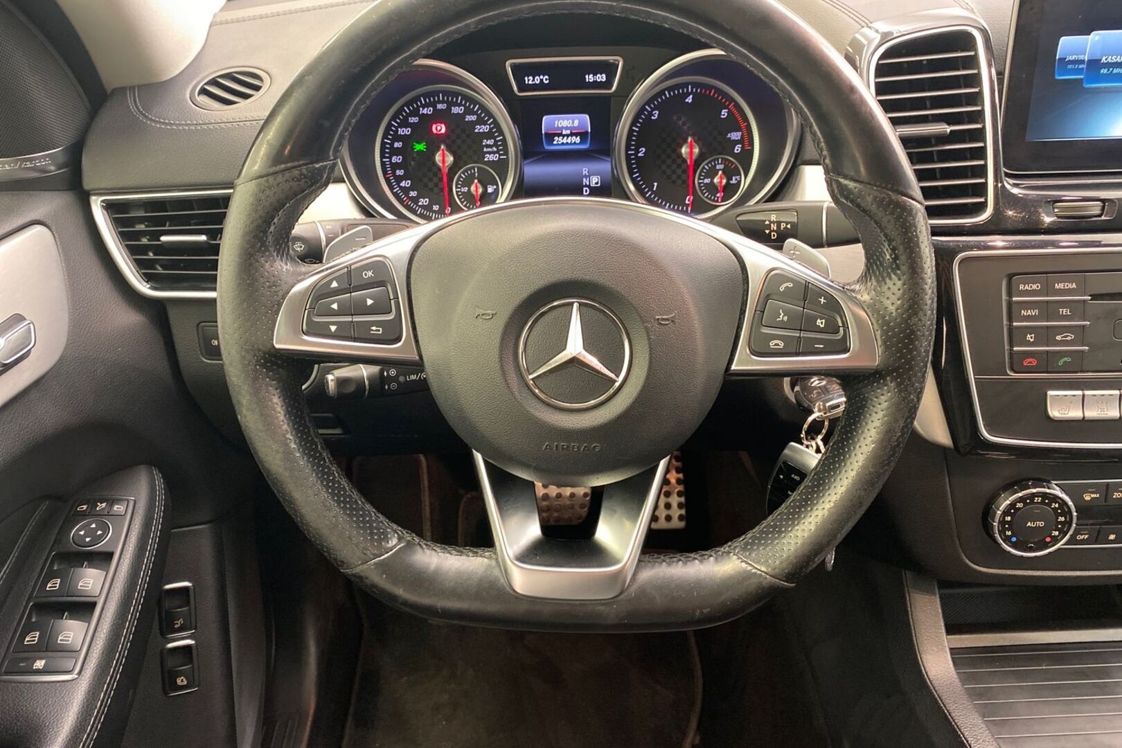 MERCEDES-BENZ GLE 2016