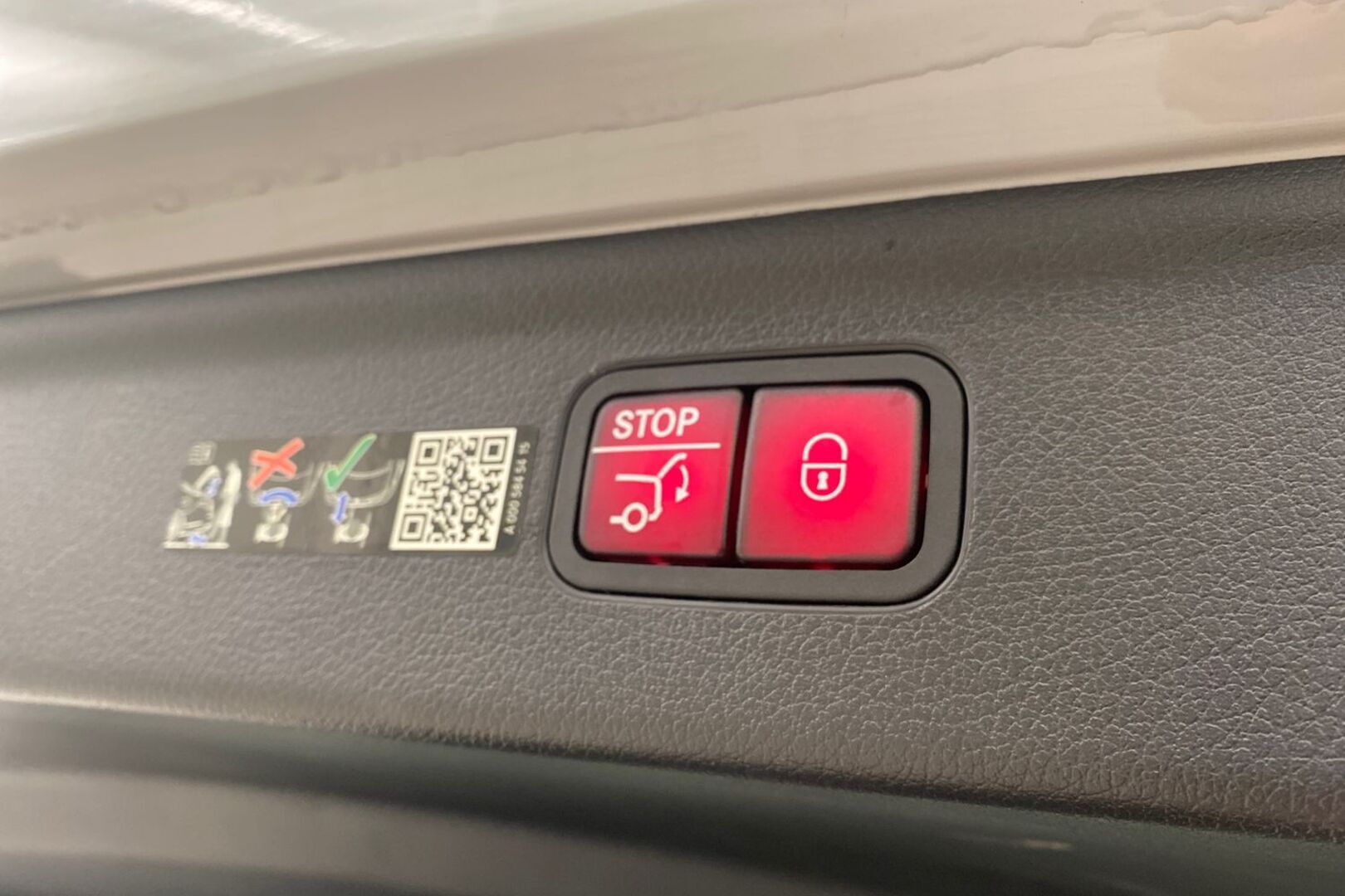 MERCEDES-BENZ EQE SUV 2023