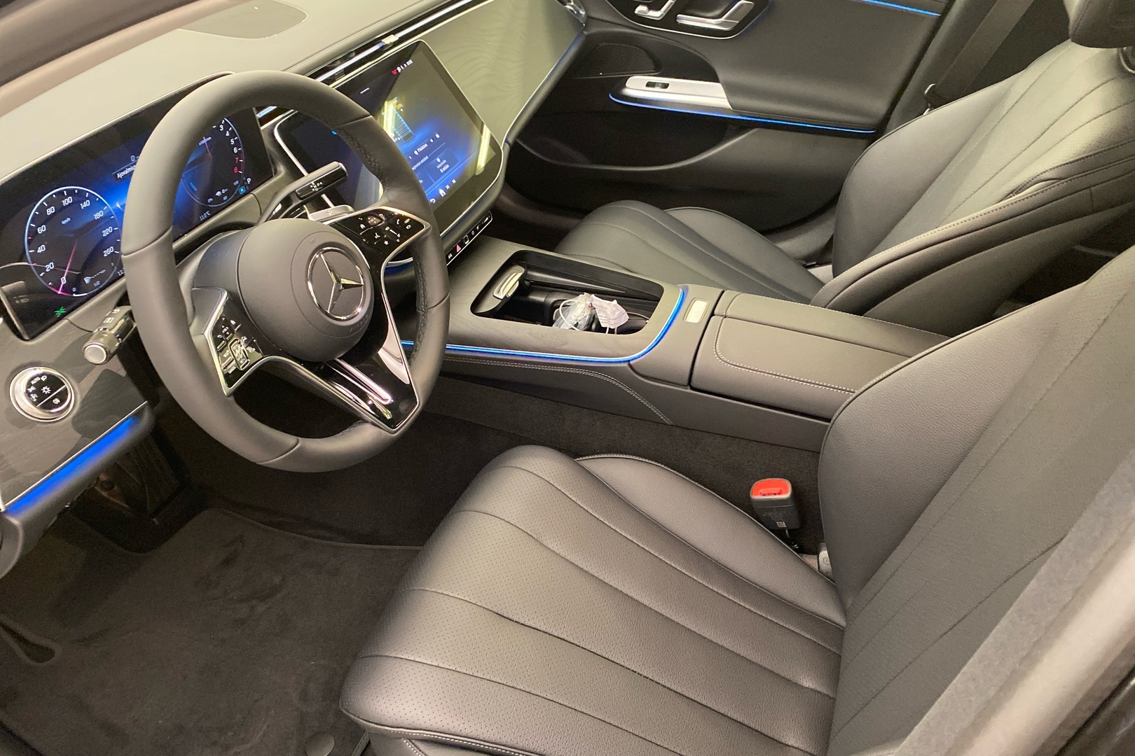 MERCEDES-BENZ E 6