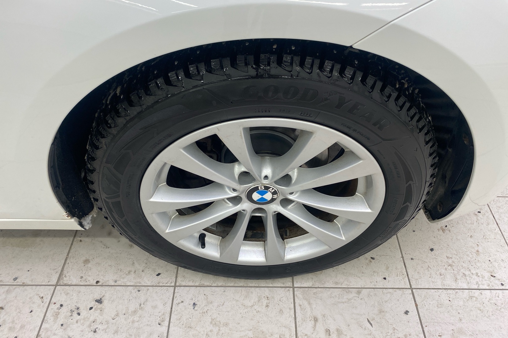 BMW 320 Gran Turismo 2013