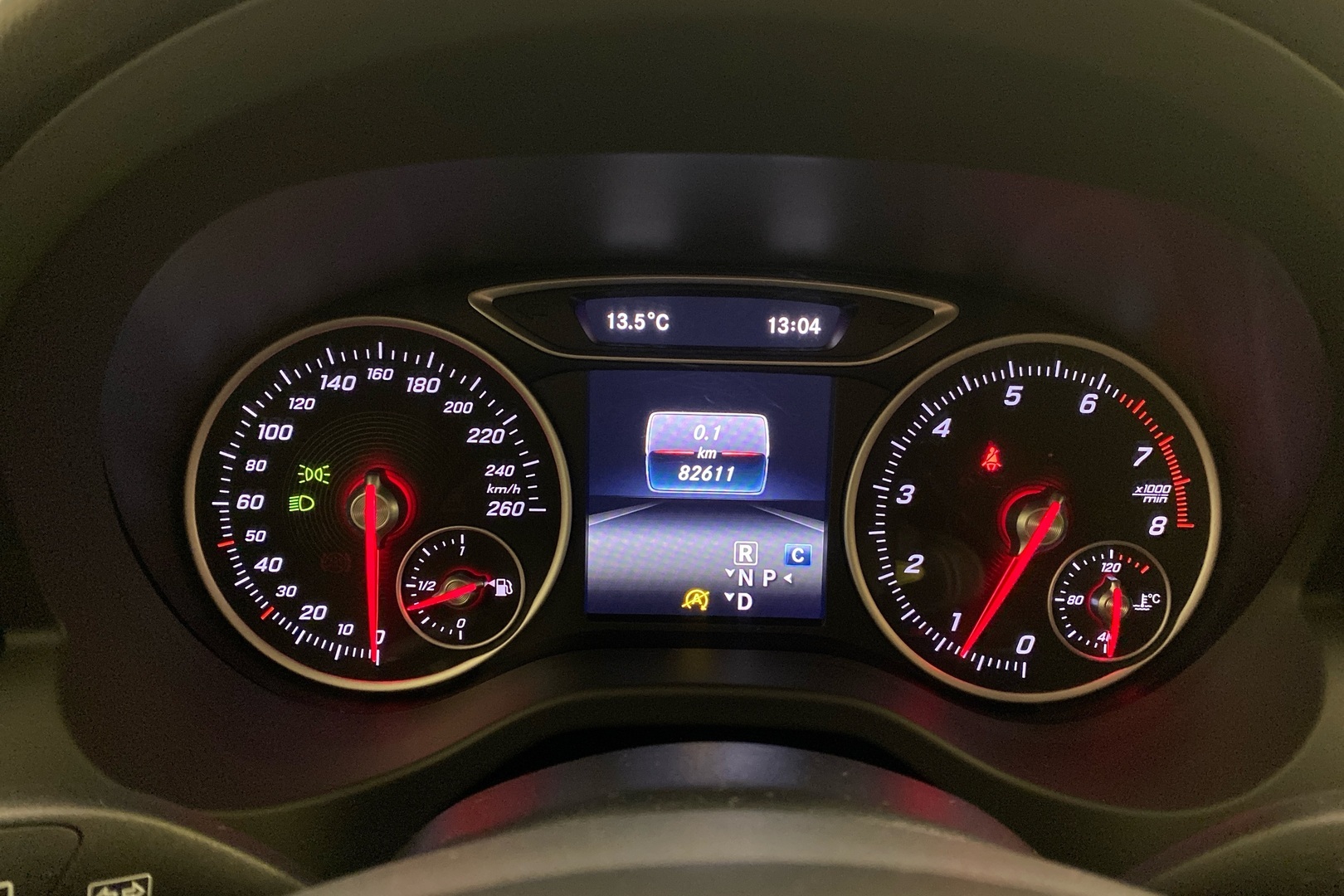 MERCEDES-BENZ A 2017