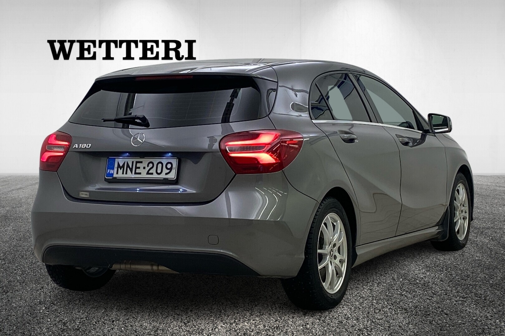 MERCEDES-BENZ A 2017