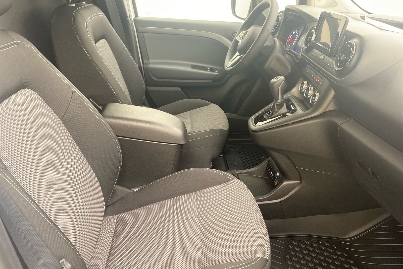 MERCEDES-BENZ Citan 2025