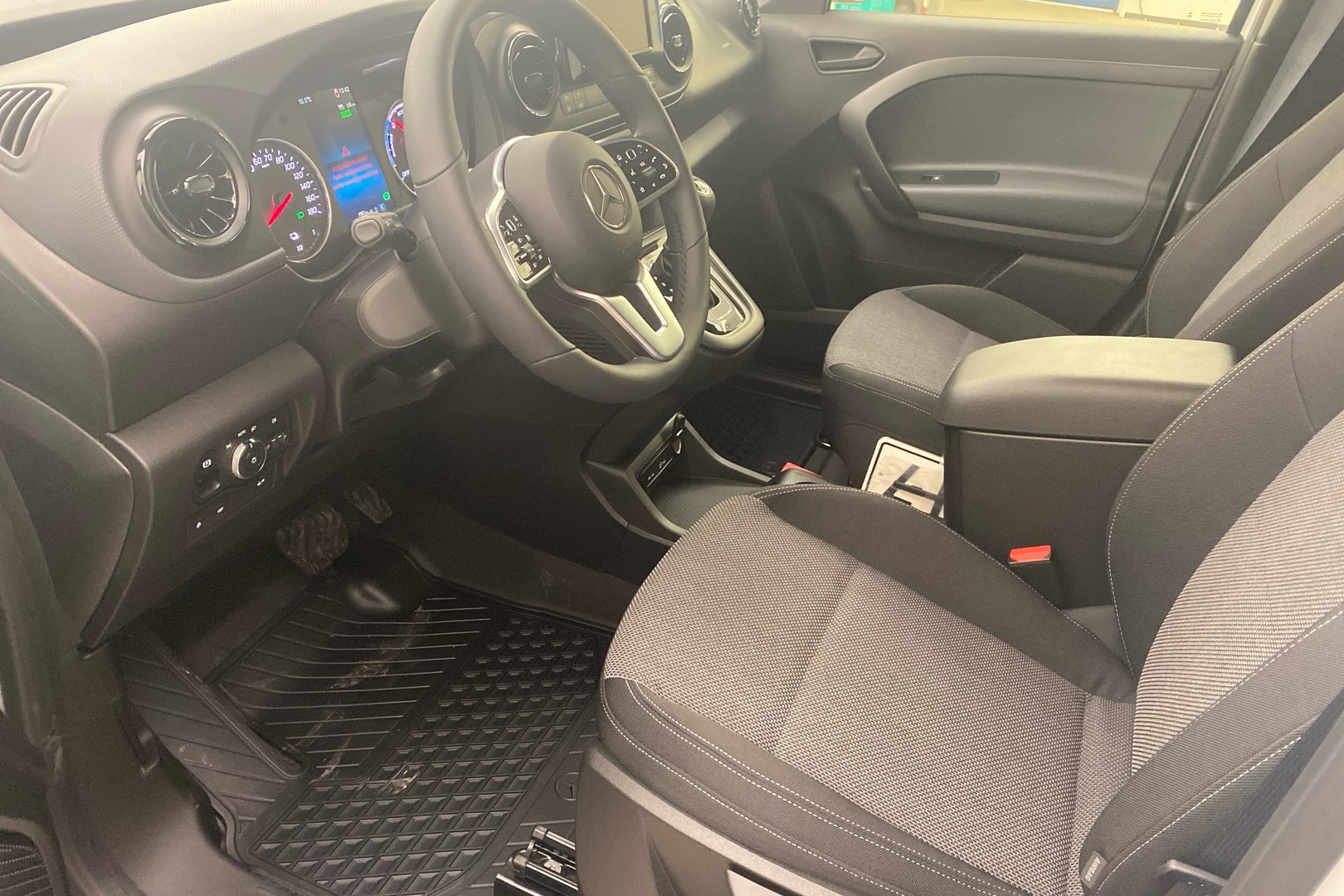 MERCEDES-BENZ Citan 2025