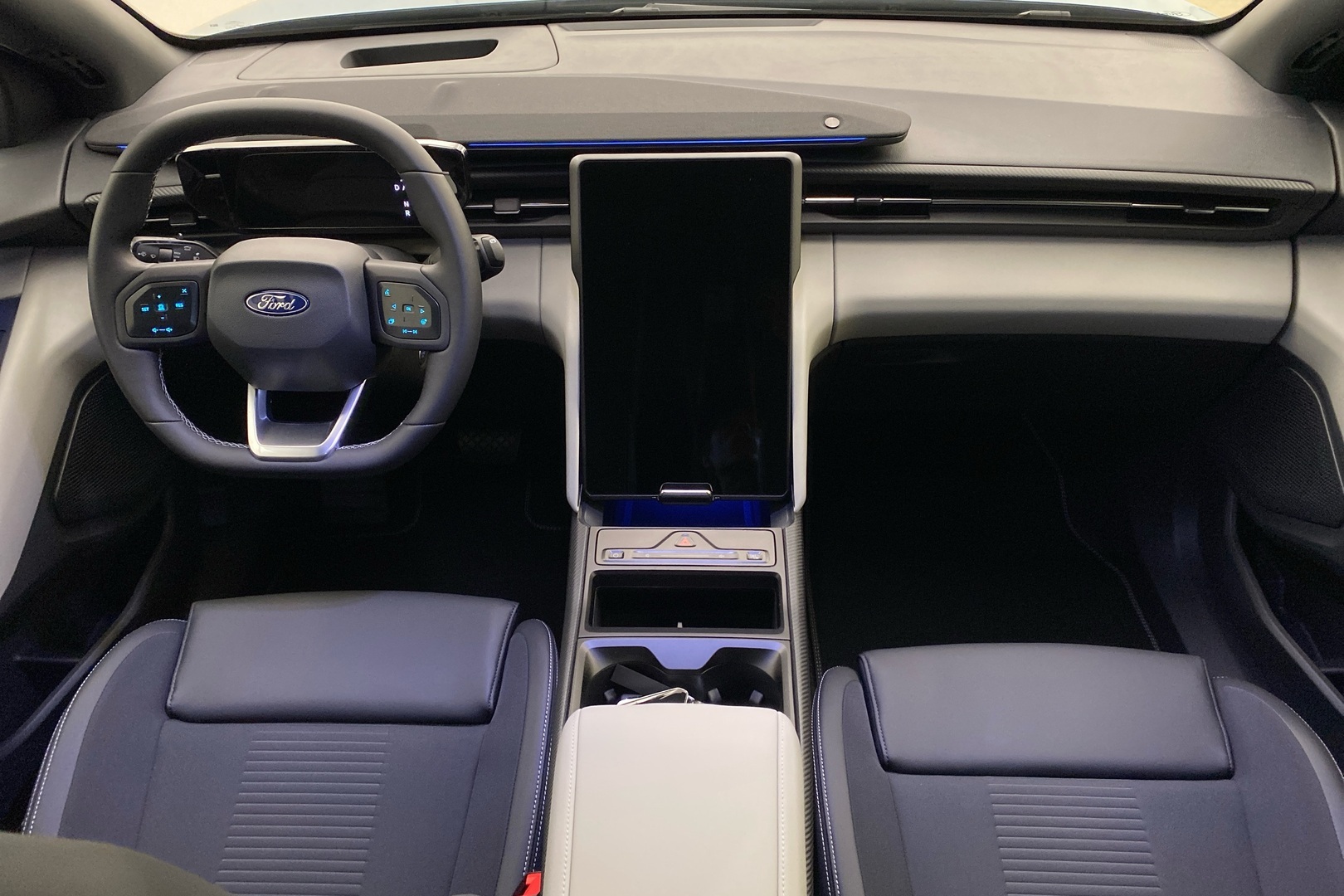 FORD Explorer 2026