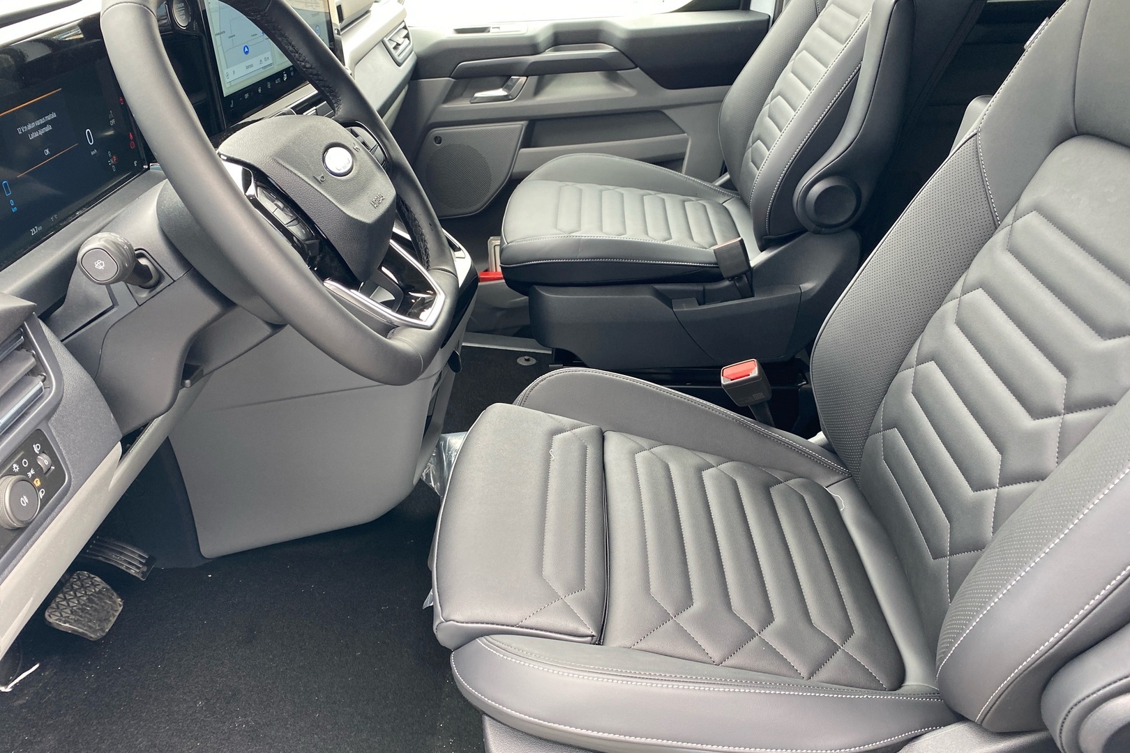 FORD Tourneo Custom 2026