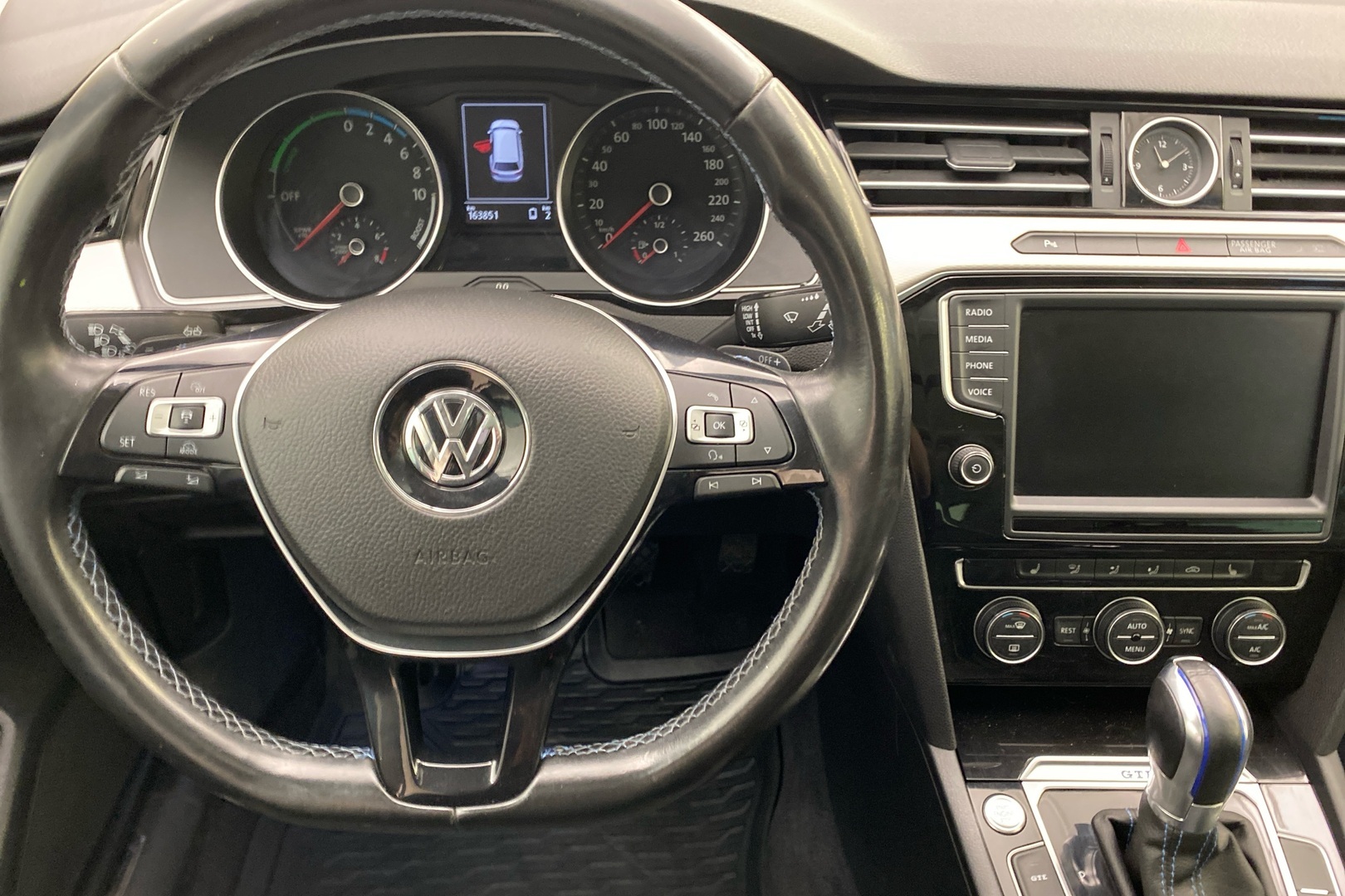VOLKSWAGEN Passat 2015