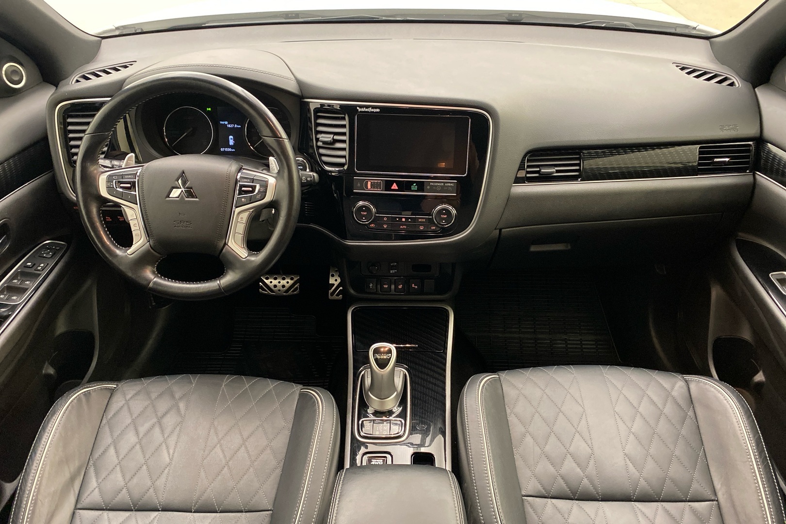 MITSUBISHI Outlander PHEV 2018