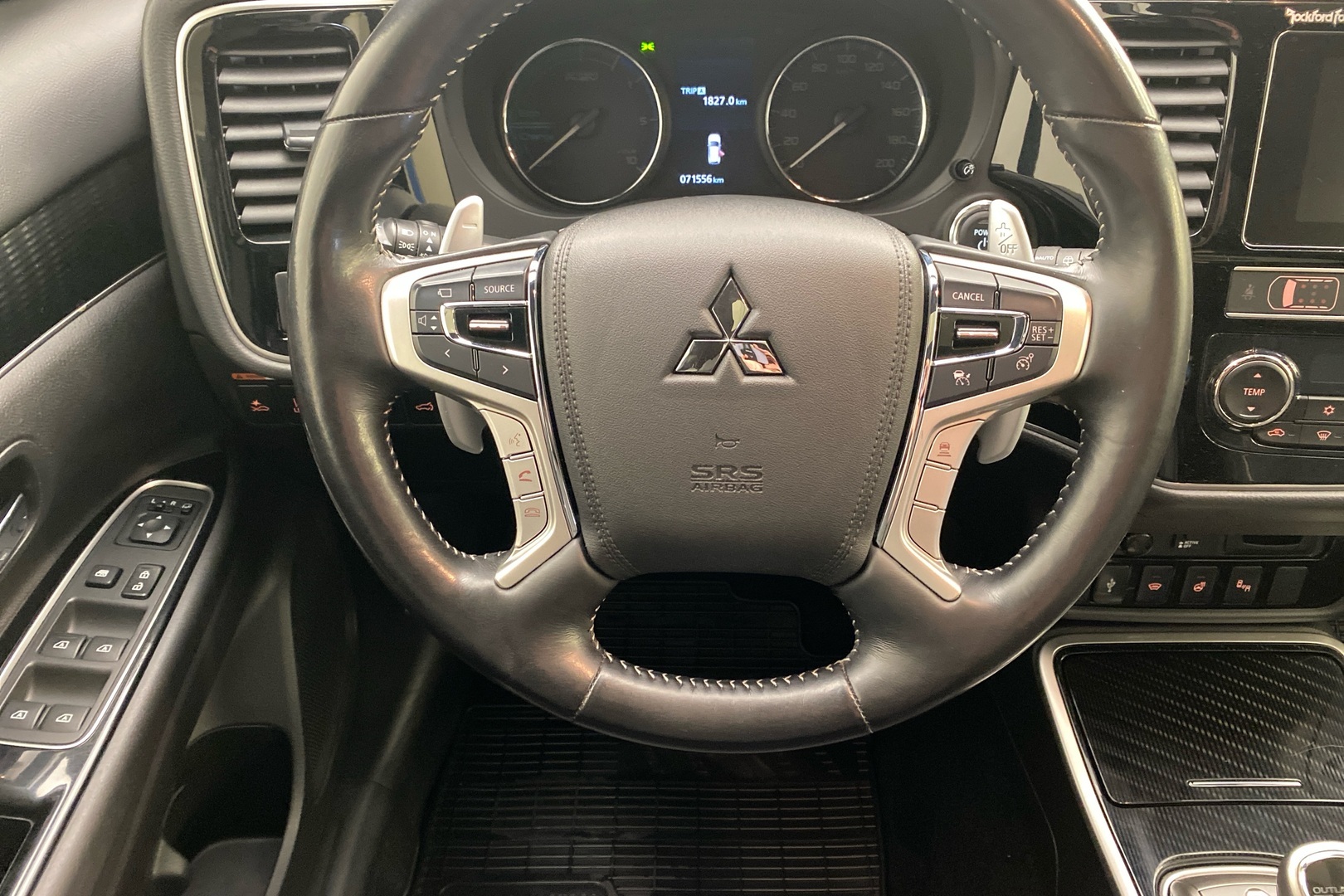 MITSUBISHI Outlander PHEV 2018