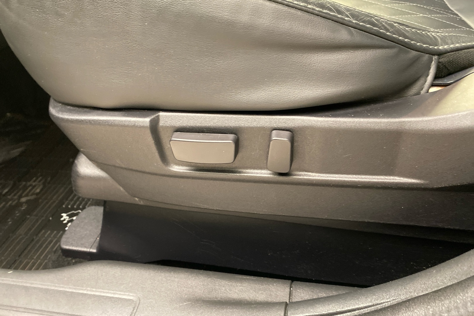 MITSUBISHI Outlander PHEV 2018