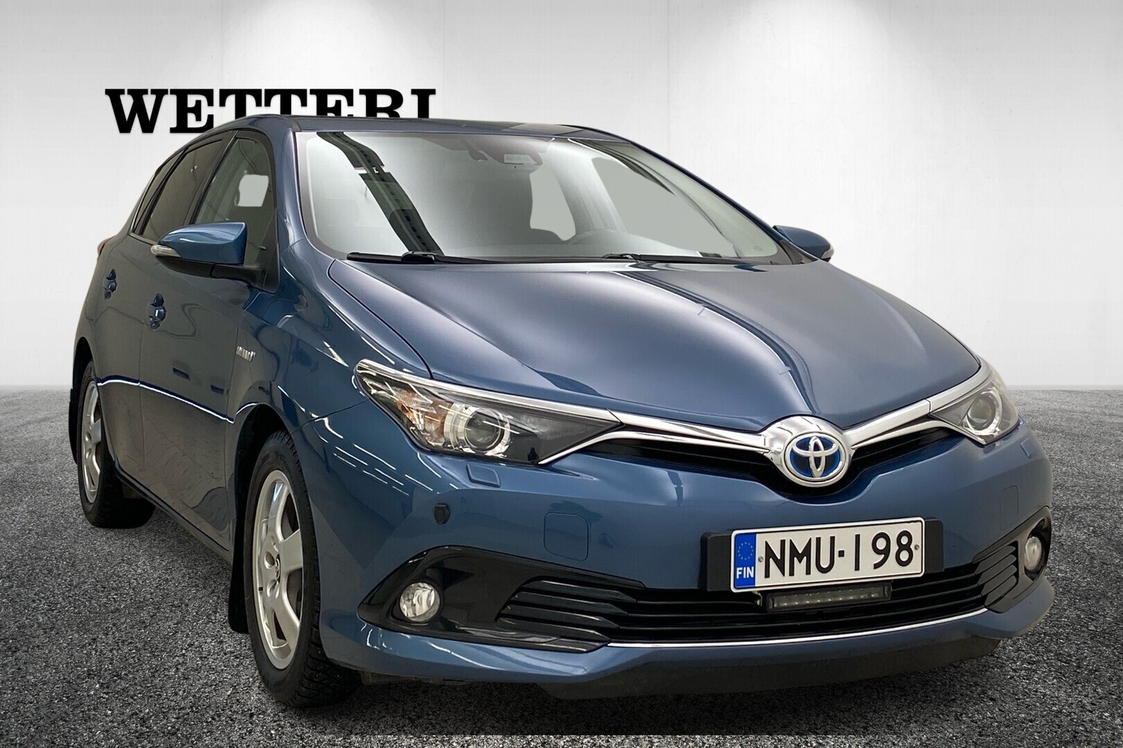 TOYOTA Auris 2015
