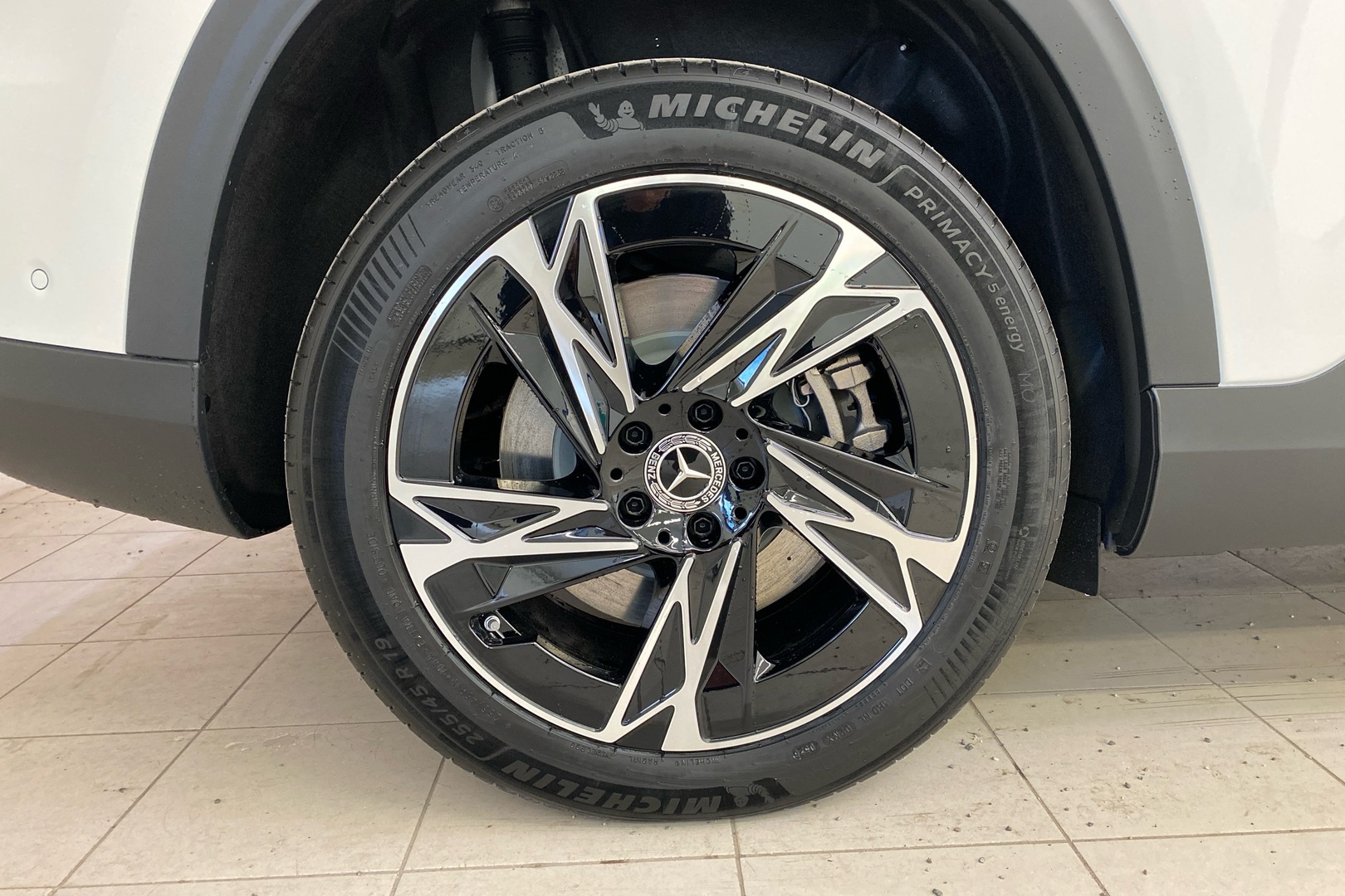 MERCEDES-BENZ GLB 2026