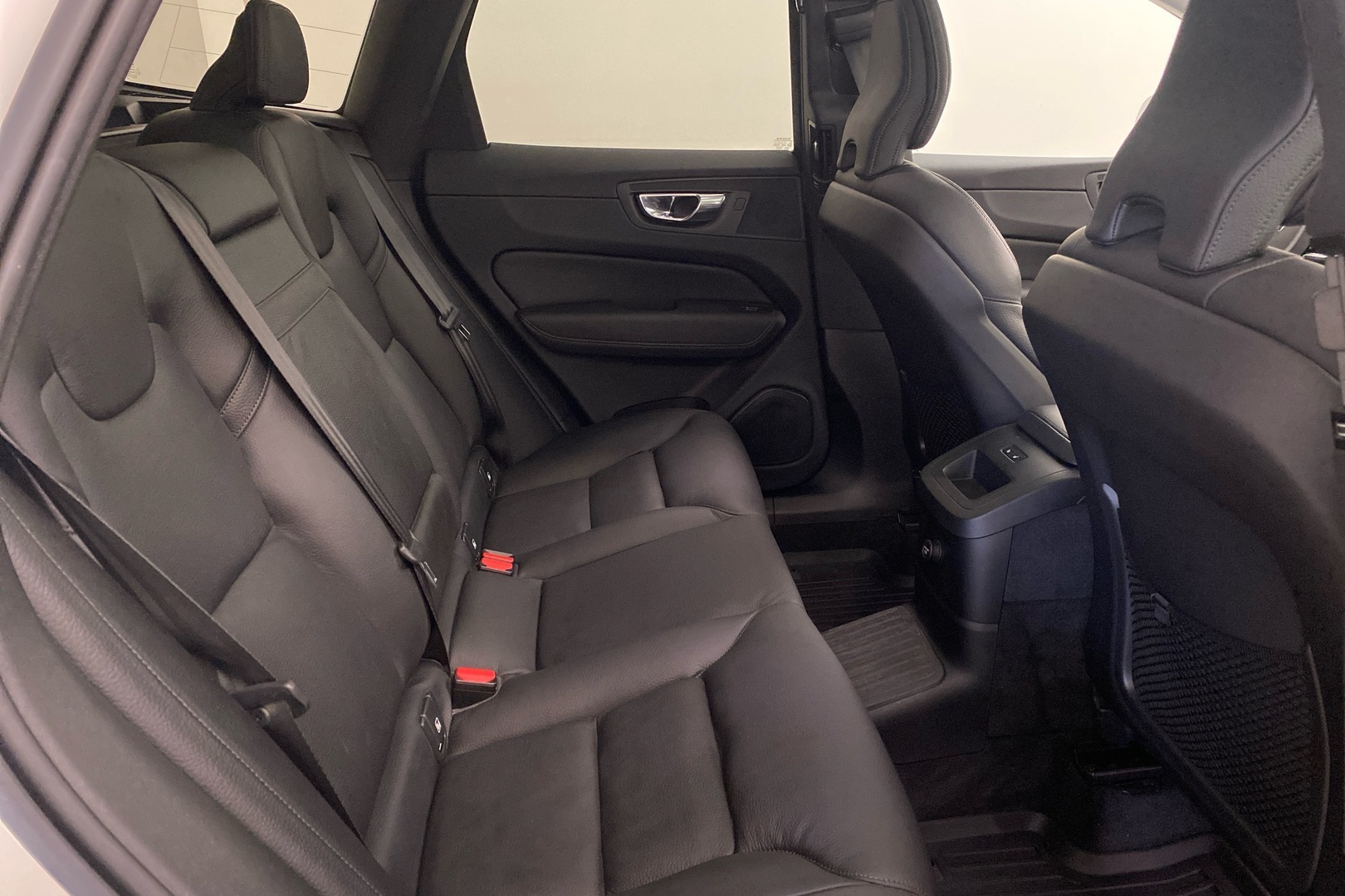 VOLVO XC60 2018