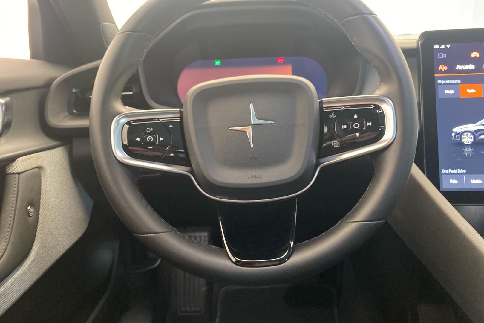 POLESTAR 2 16