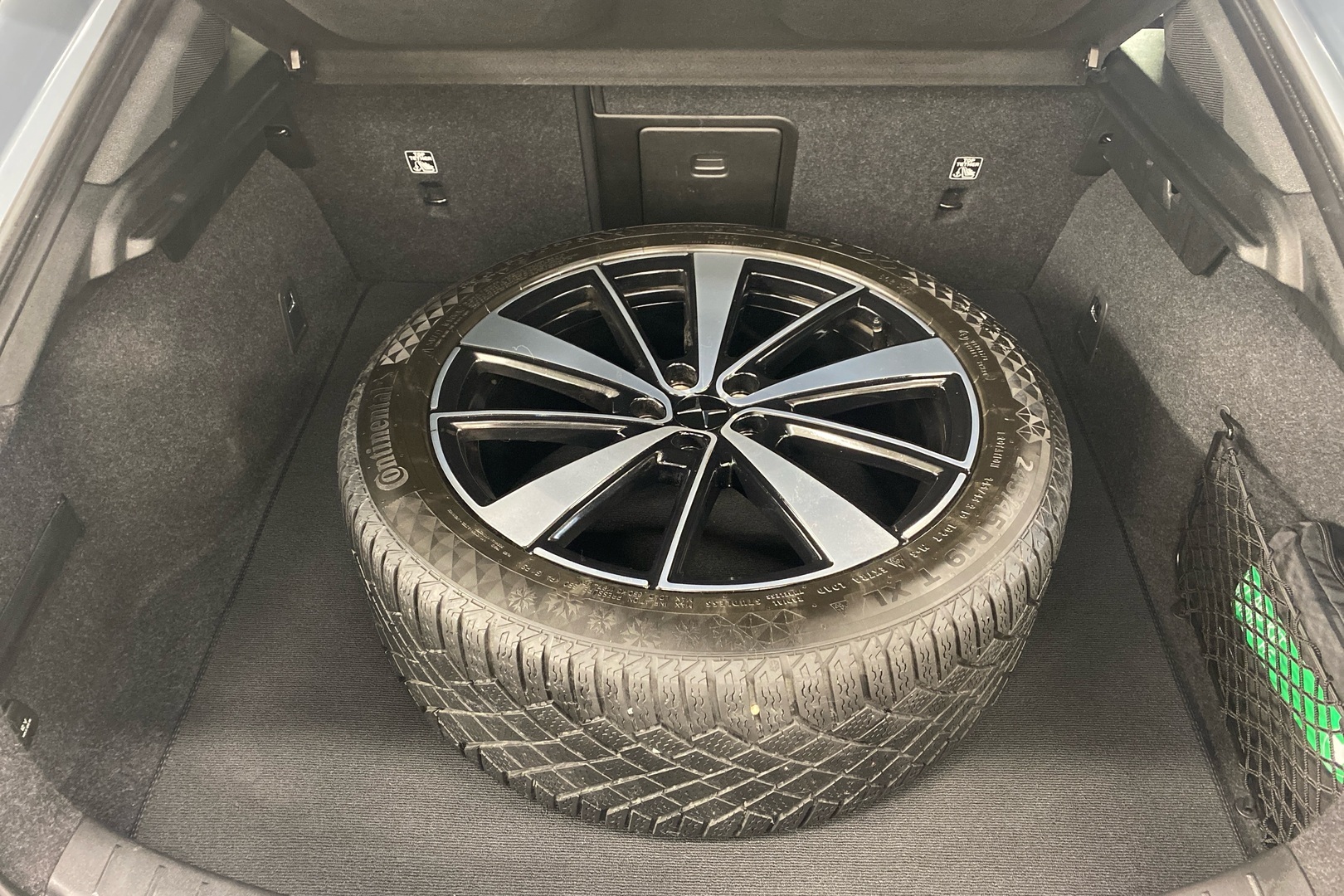 POLESTAR 2 9