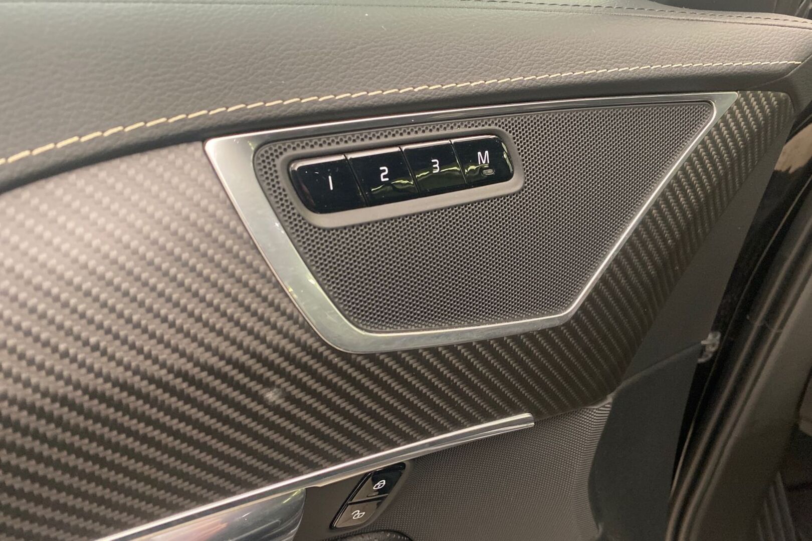 VOLVO XC90 2020