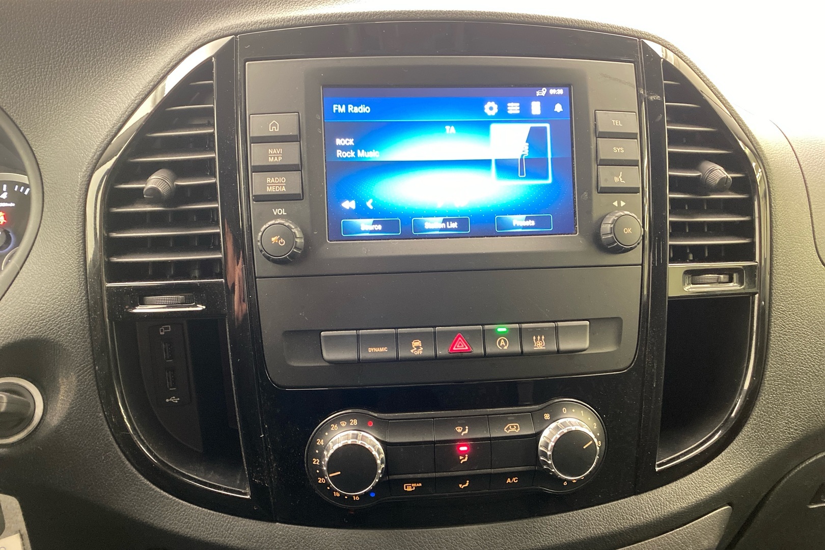 MERCEDES-BENZ Vito 11