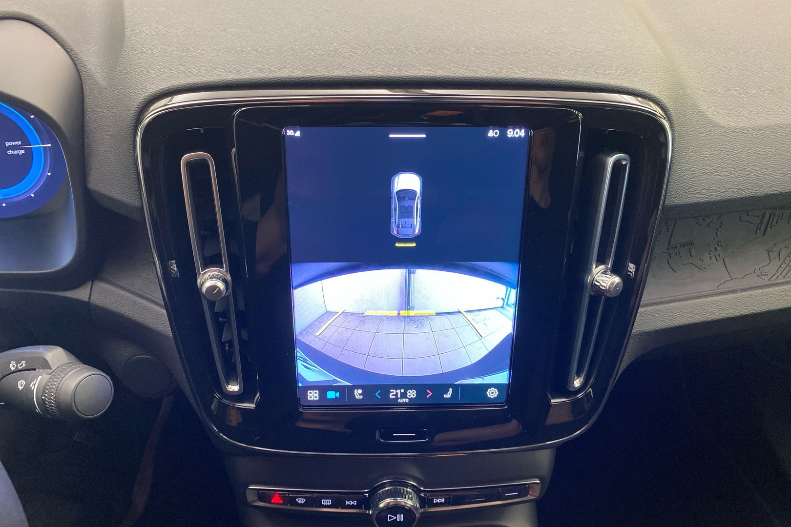 VOLVO C40 2023