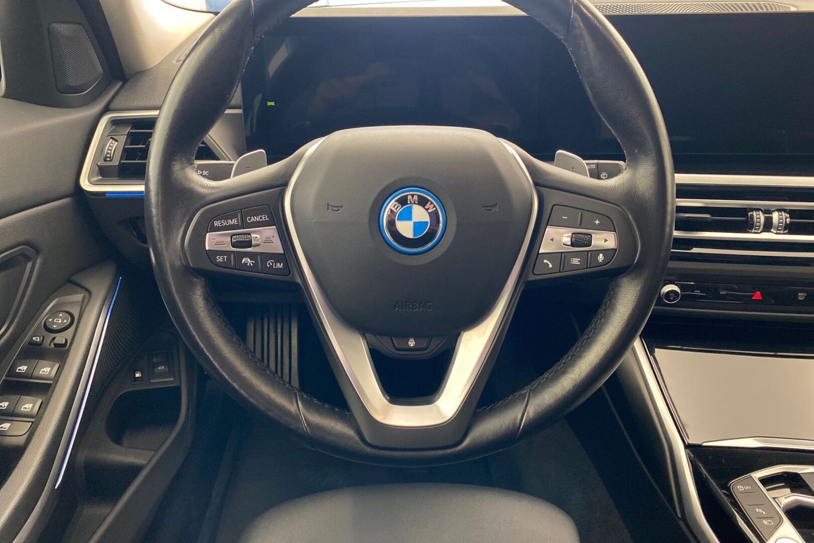 BMW 330 19