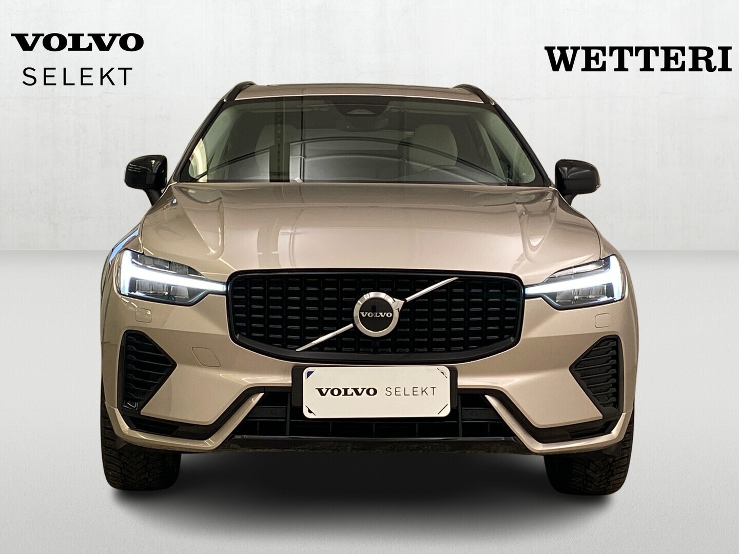 VOLVO XC60 2023