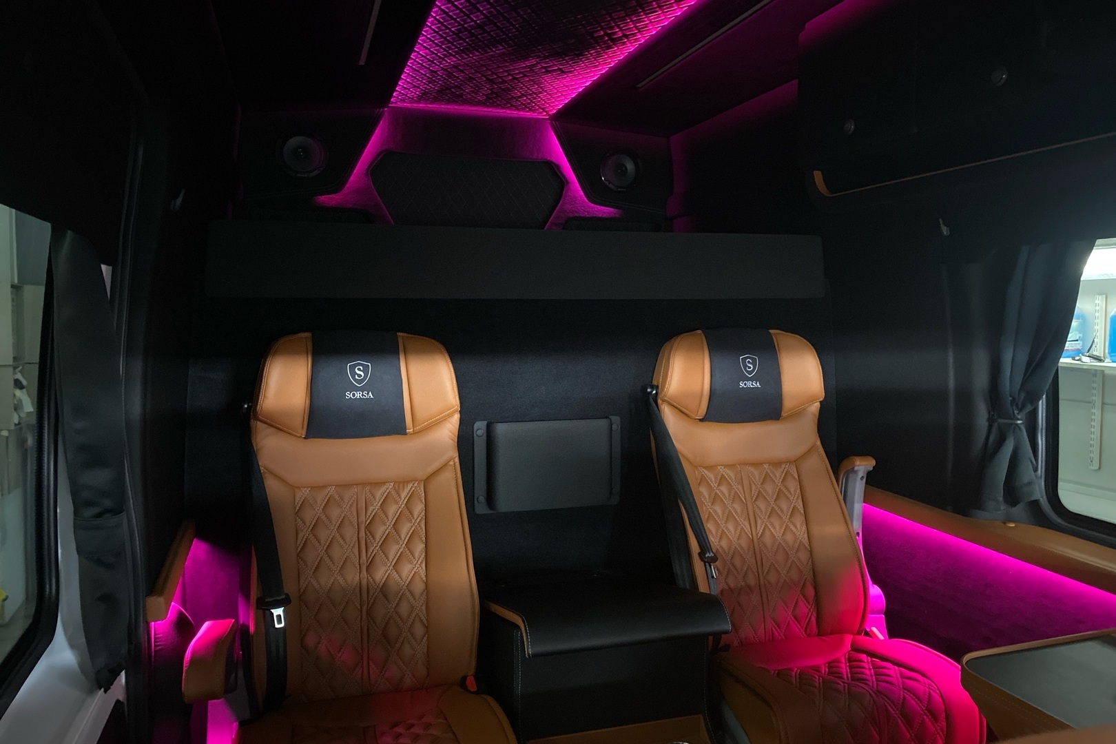 FORD Transit 2025