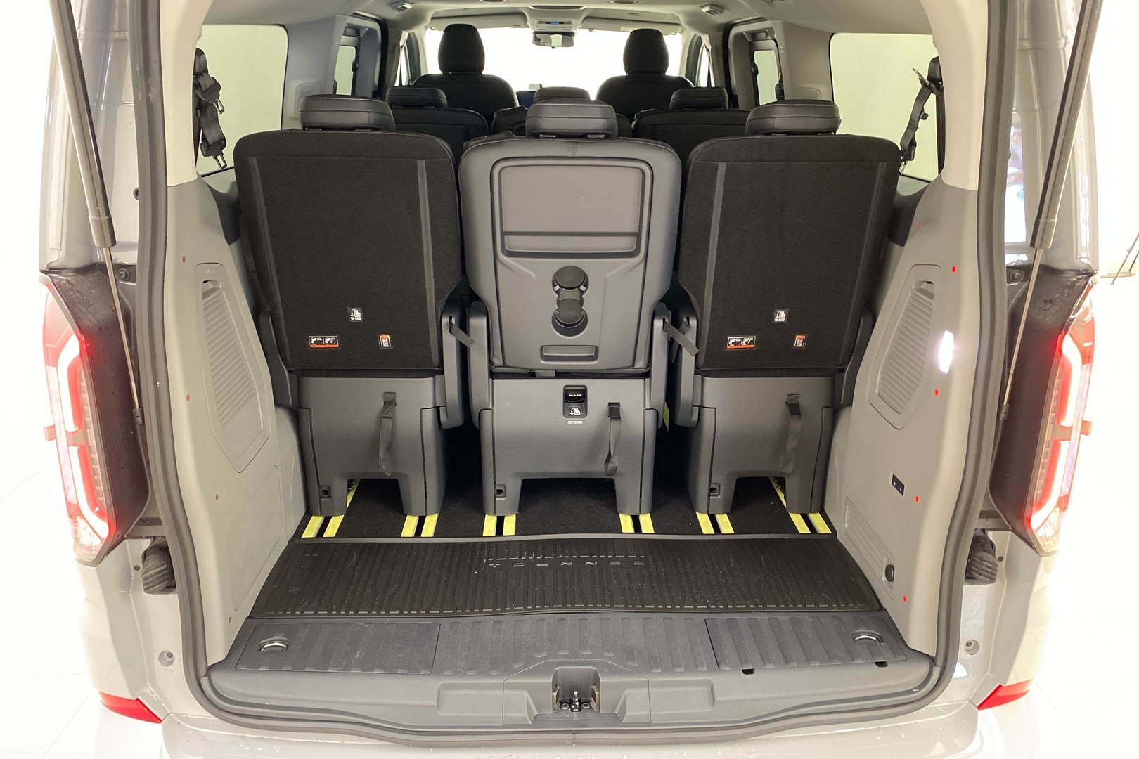 FORD Tourneo Custom 2026