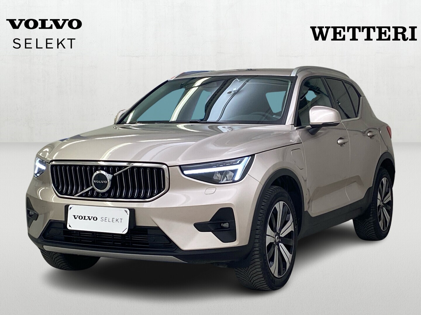VOLVO XC40 2024