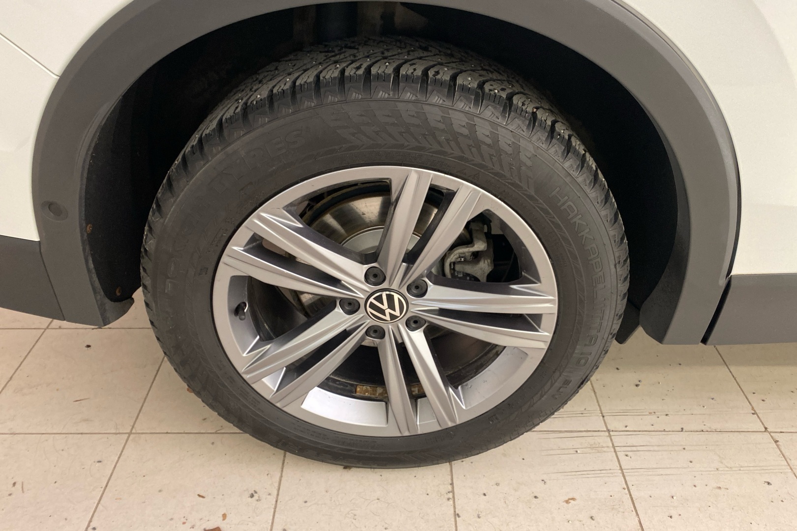 VOLKSWAGEN Tiguan 2024