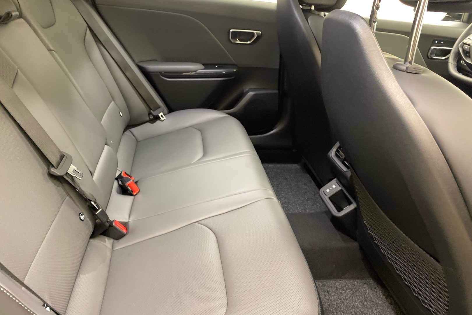 KIA K4 8