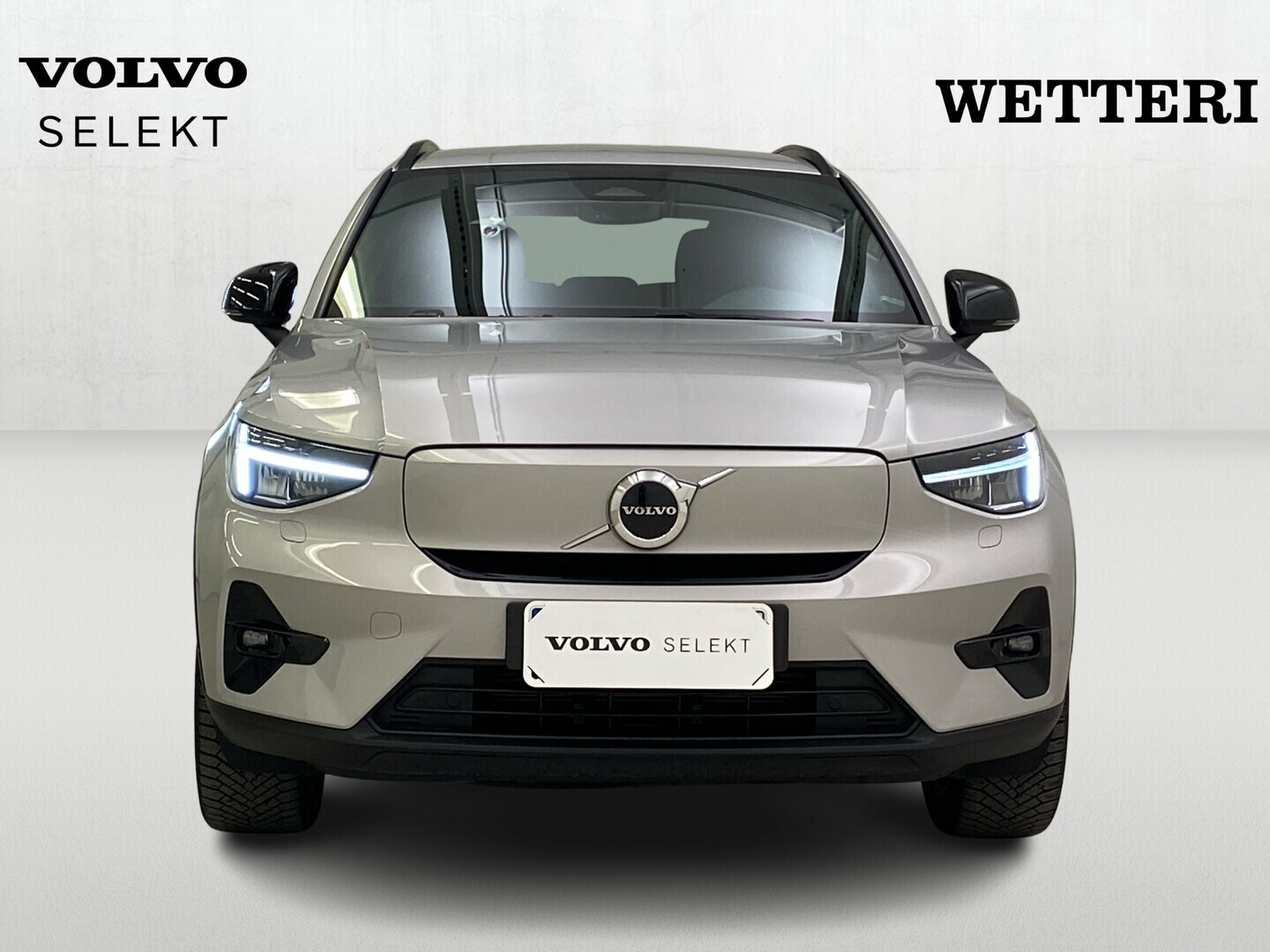 VOLVO XC40 2023