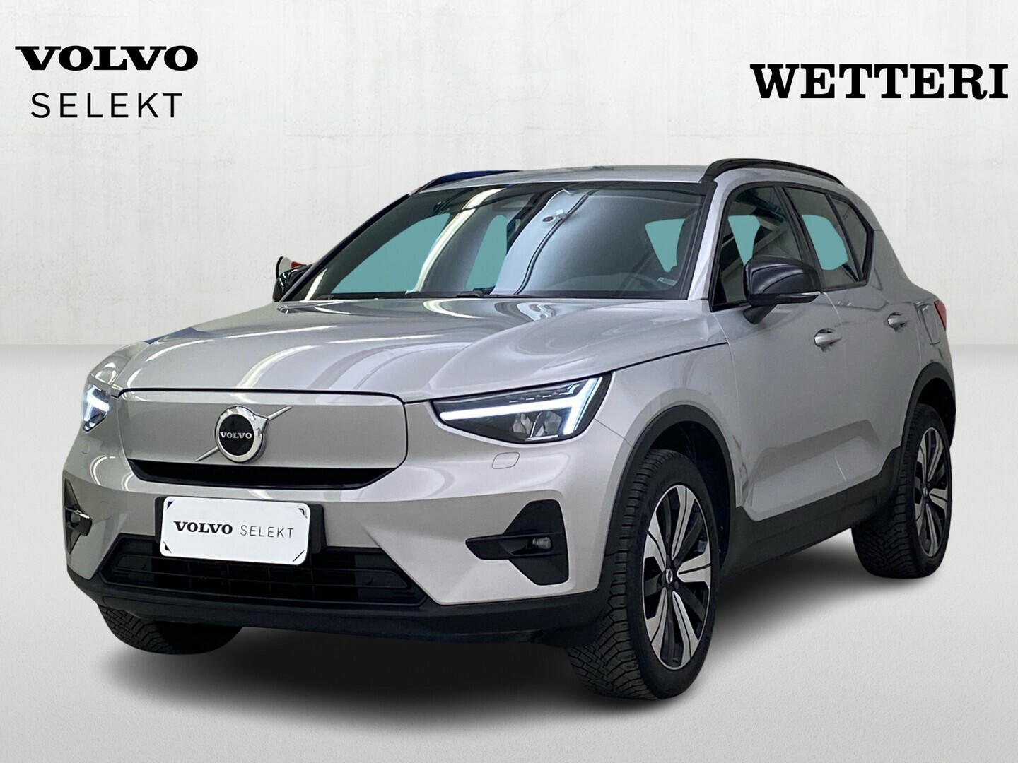 VOLVO XC40 2023
