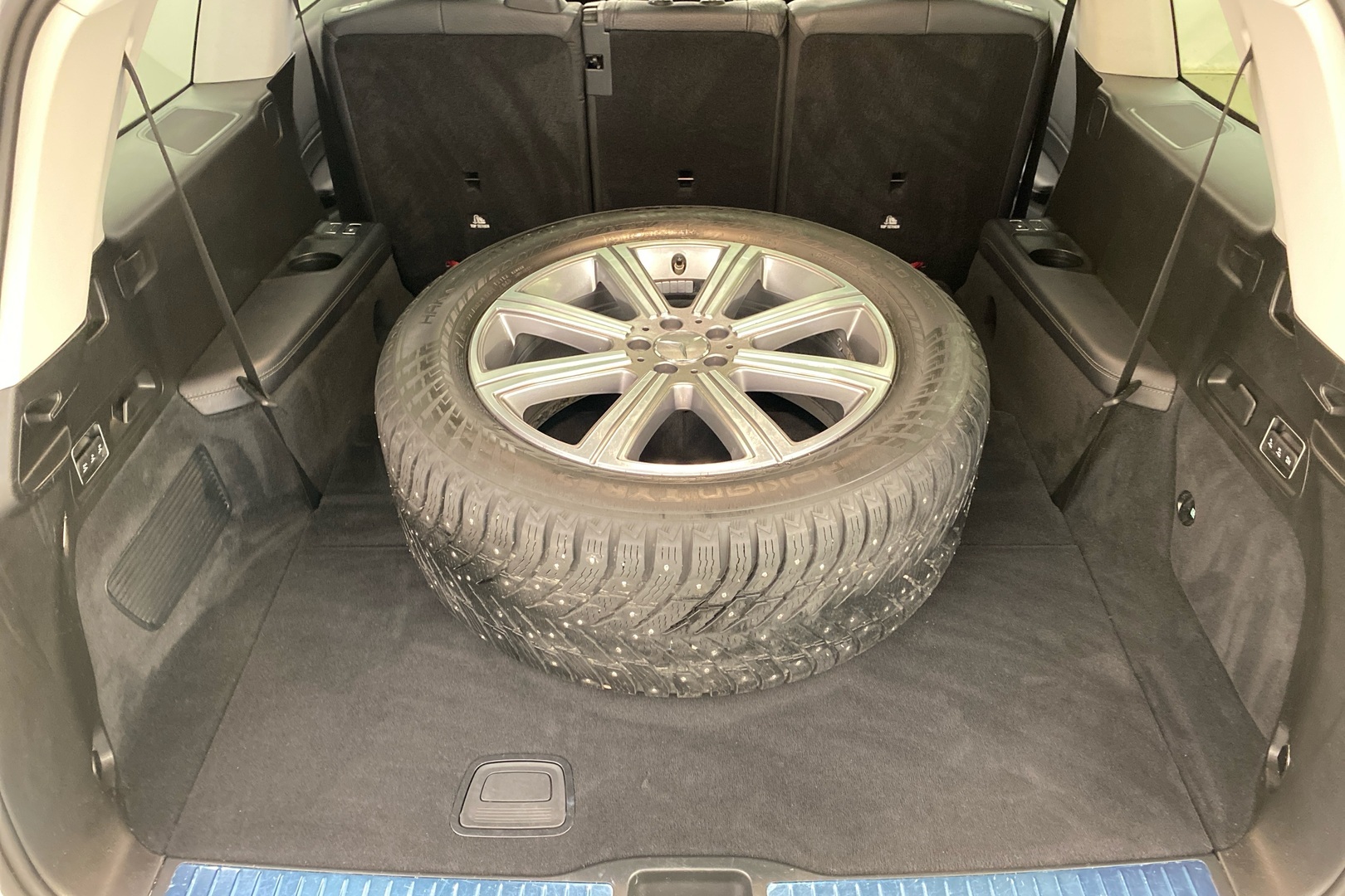 MERCEDES-BENZ GLS 2022