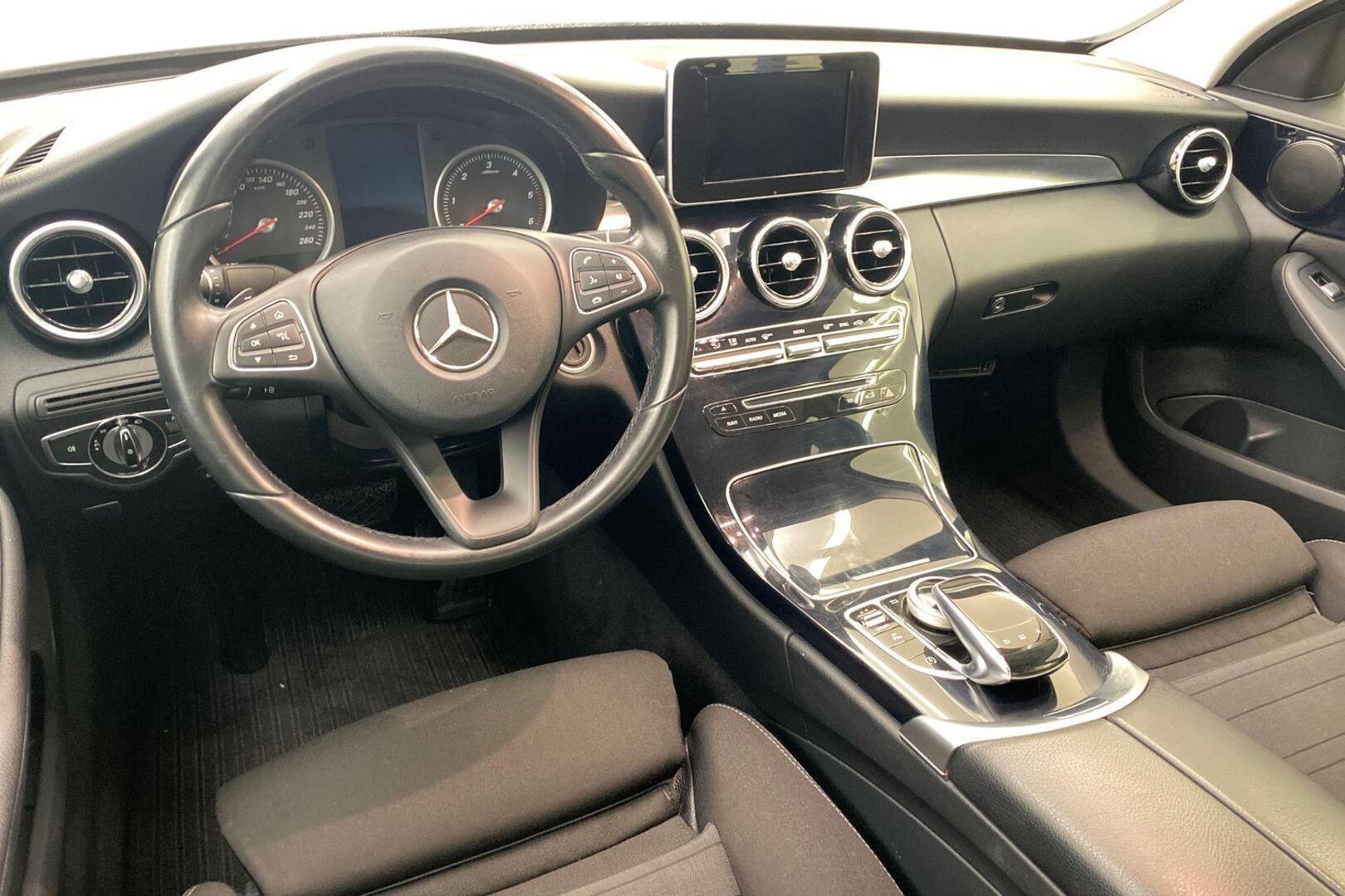 MERCEDES-BENZ C 2015