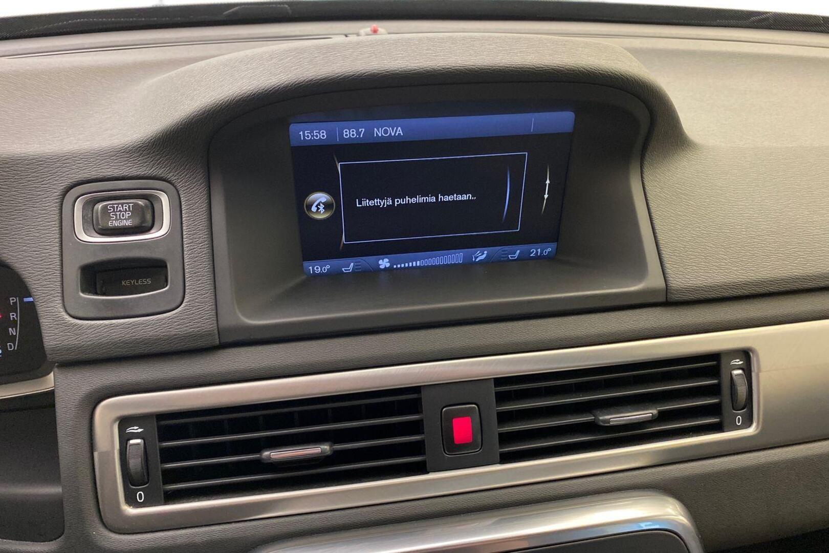 VOLVO V70 2014