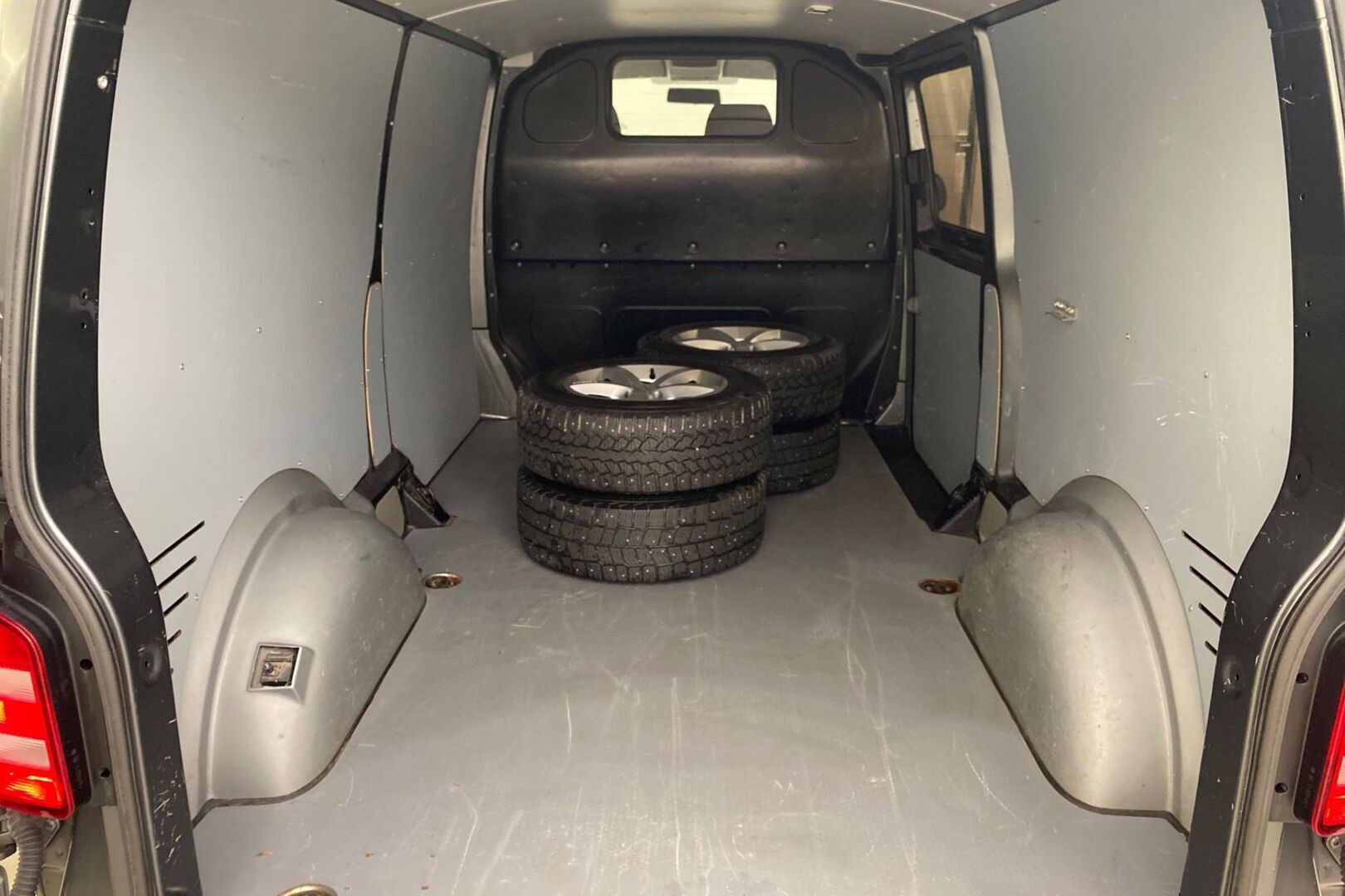 VOLKSWAGEN Transporter 2016