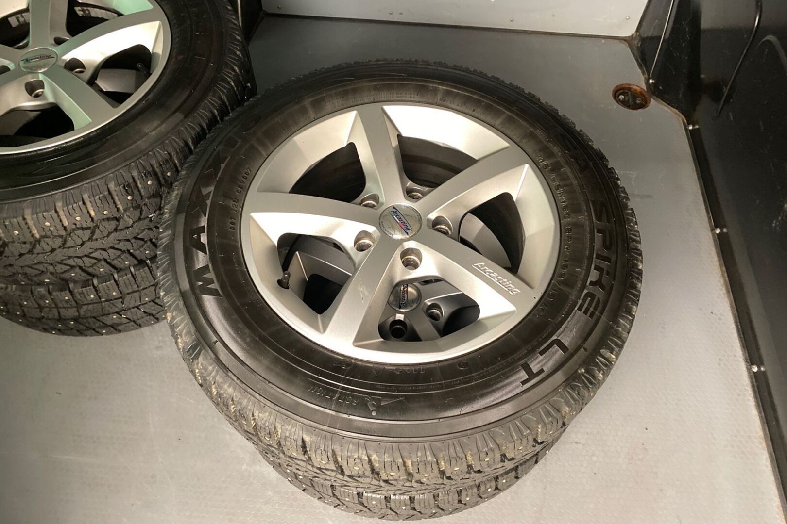 VOLKSWAGEN Transporter 2016