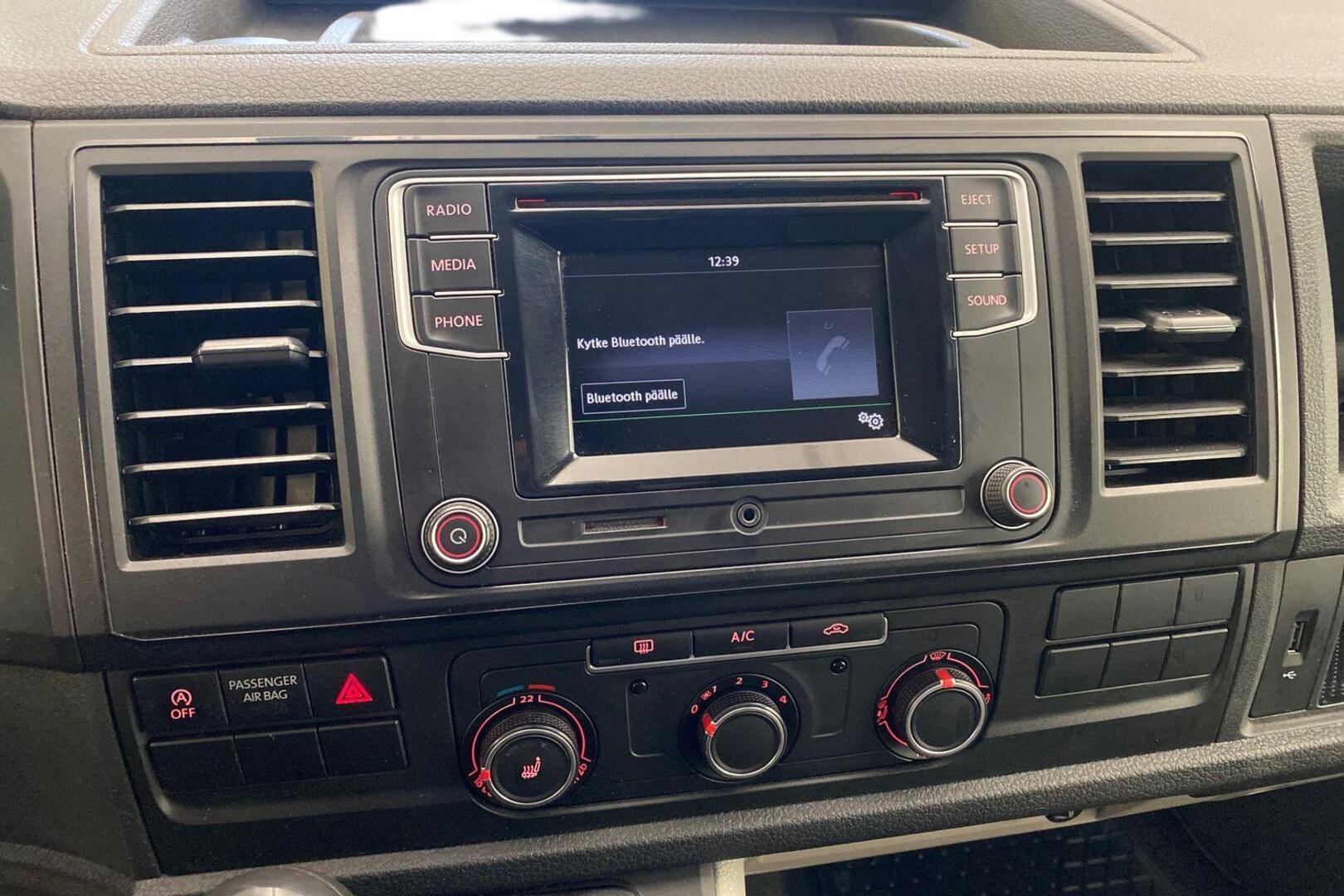 VOLKSWAGEN Transporter 2016