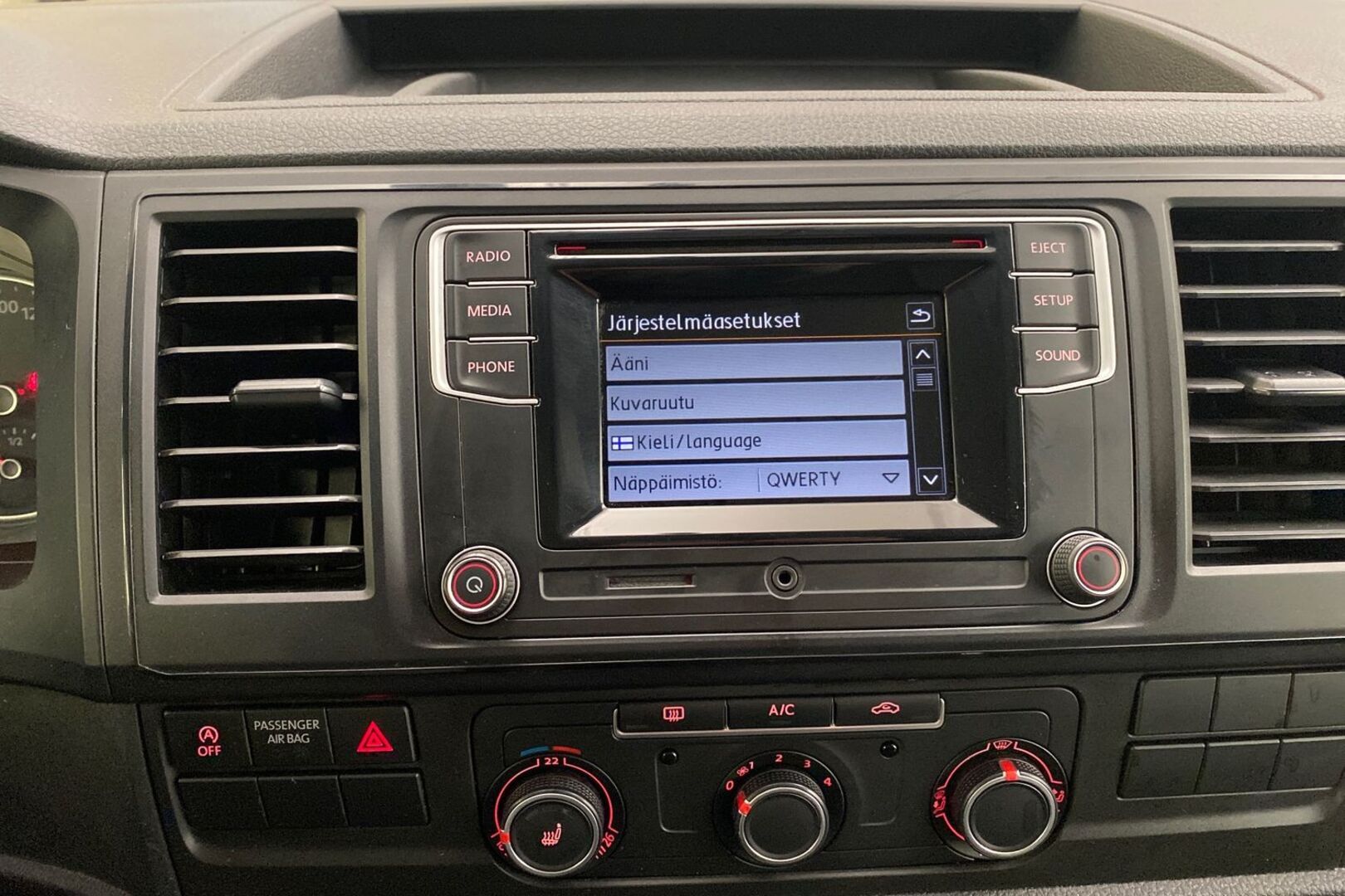 VOLKSWAGEN Transporter 2016