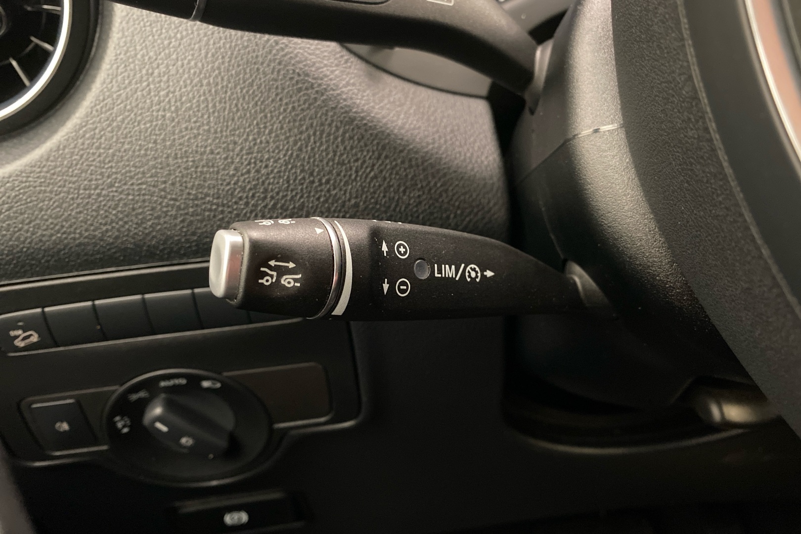 MERCEDES-BENZ Vito 2022