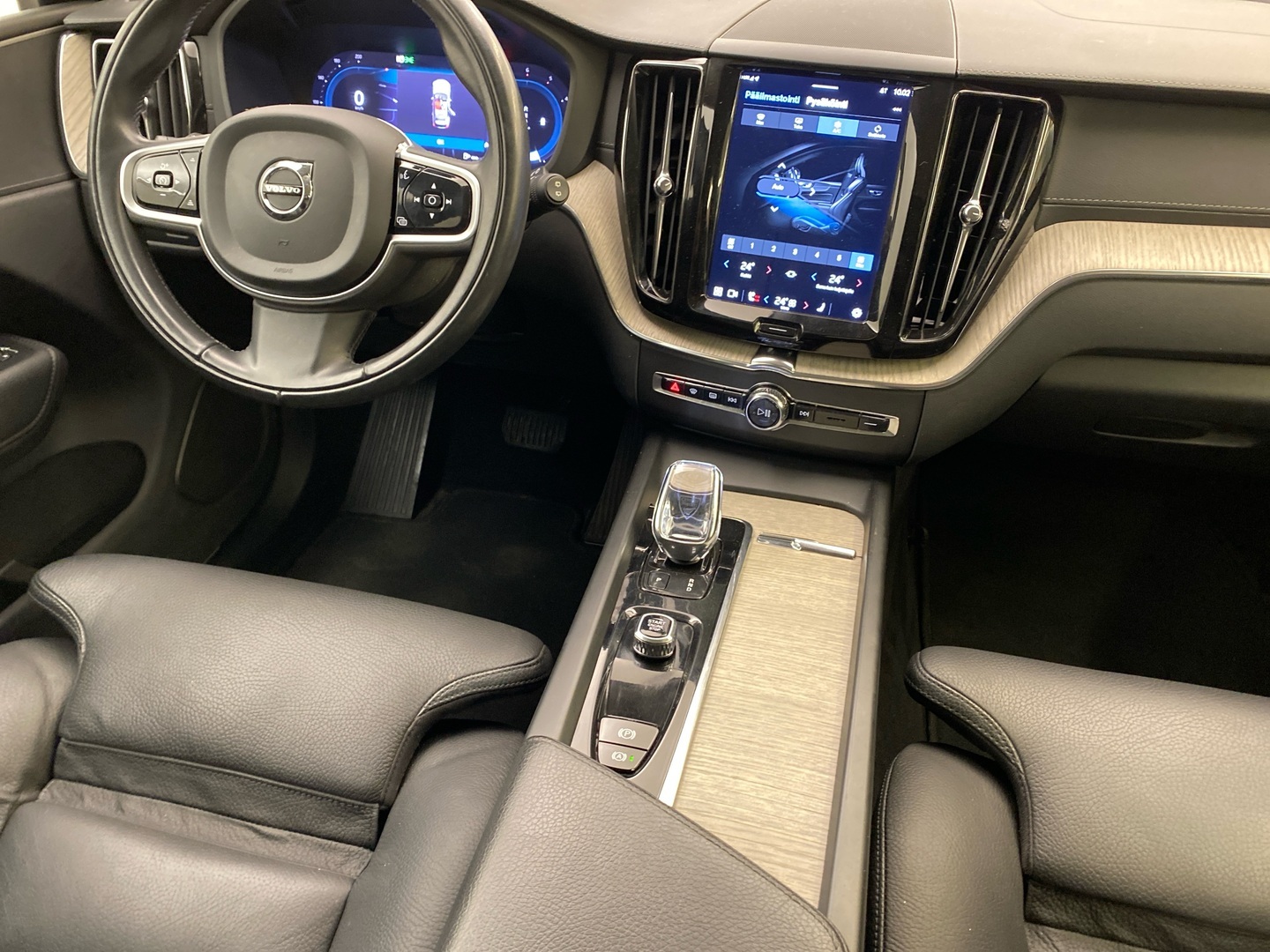 VOLVO XC60 10