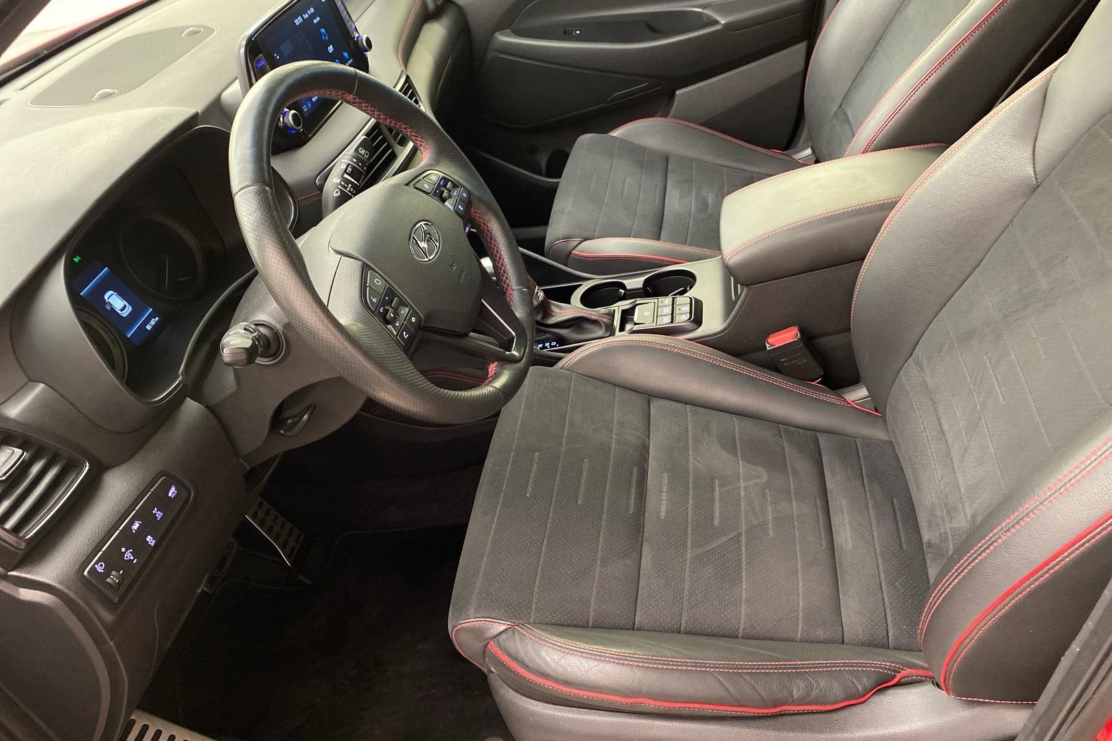 HYUNDAI Tucson 6