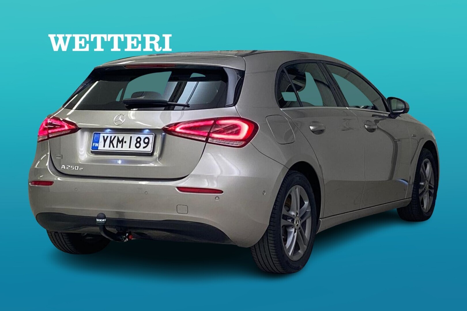 MERCEDES-BENZ A 2020