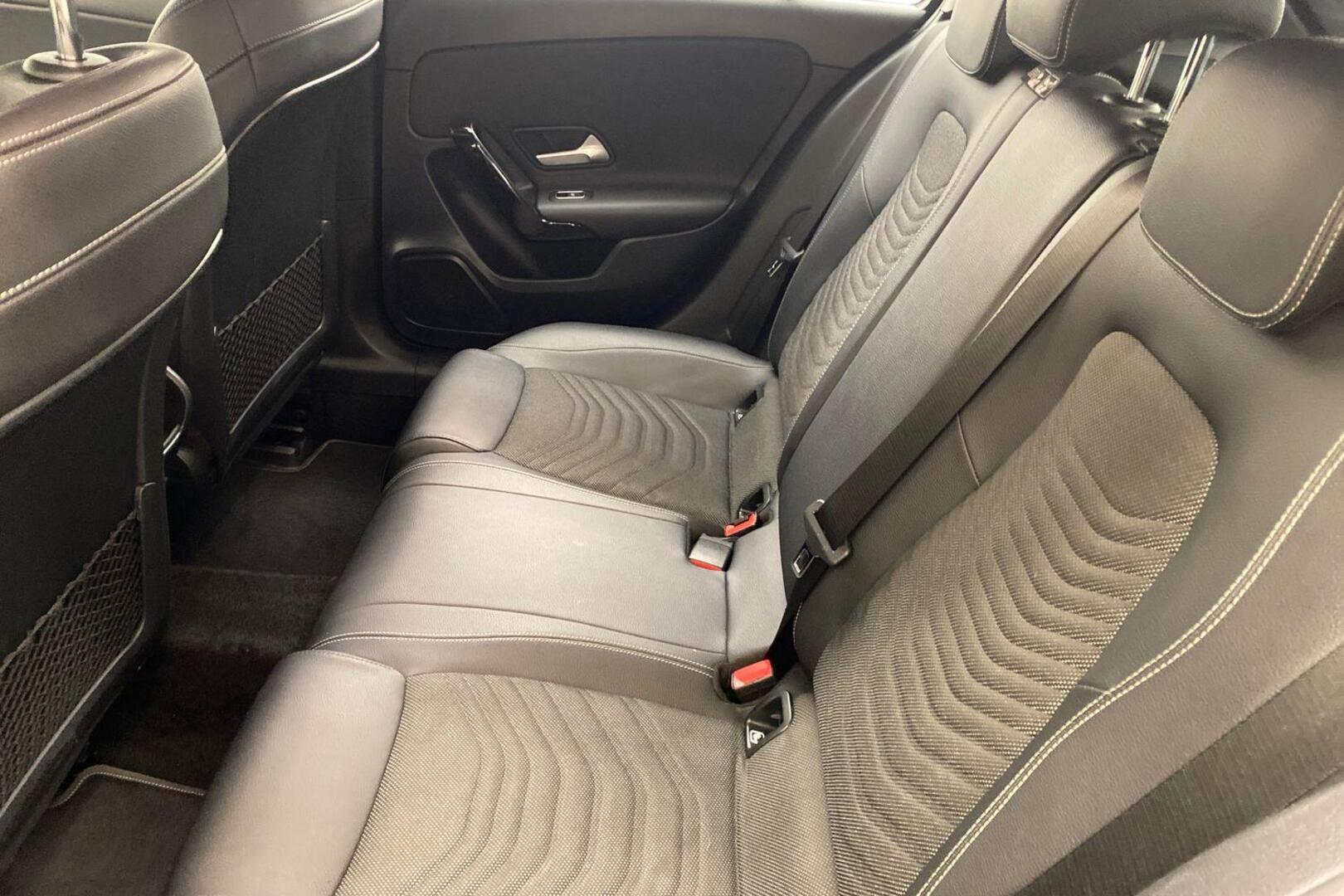 MERCEDES-BENZ A 2019