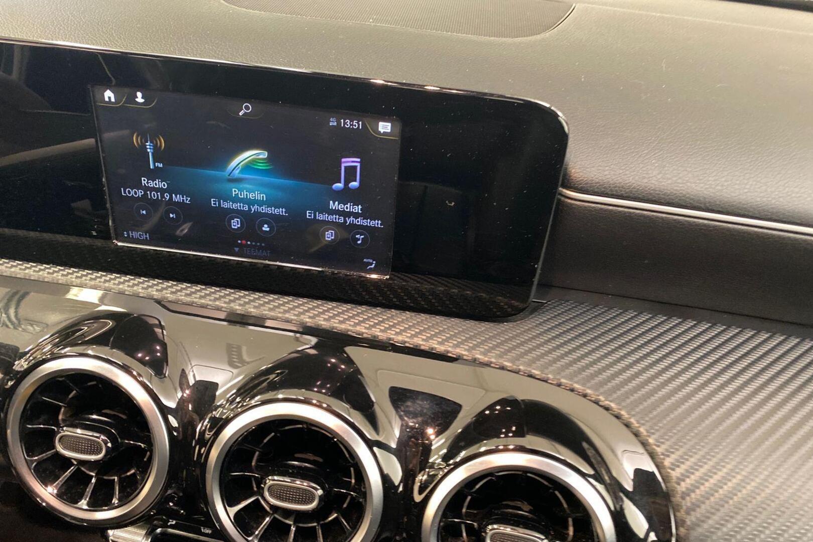 MERCEDES-BENZ A 2019