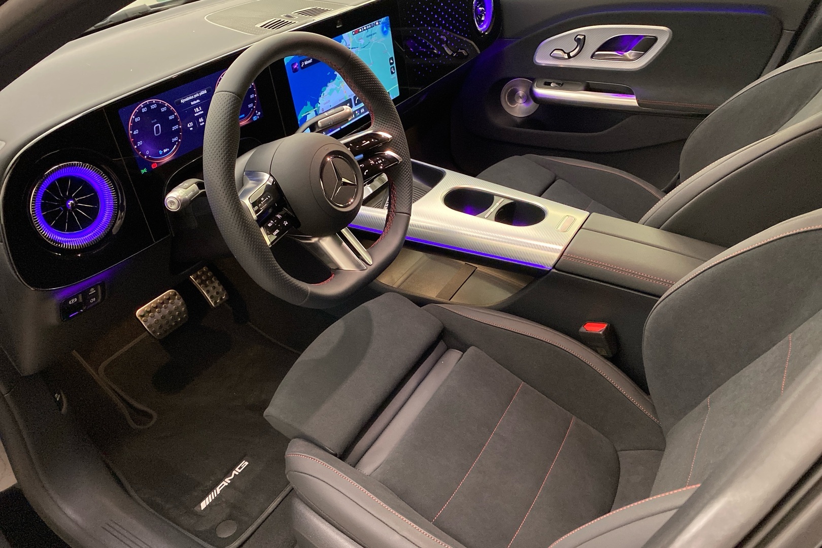 MERCEDES-BENZ CLA 2026