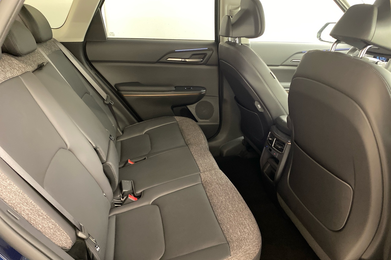 KIA EV5 8